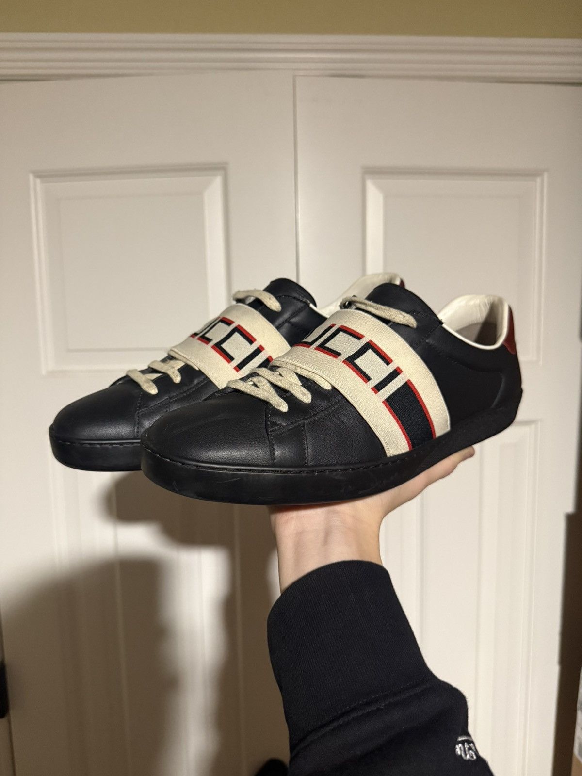 Gucci Gucci Ace Logo Print Strap Black Low Sneaker Size US 11 / EU 44 - 1 Thumbnail