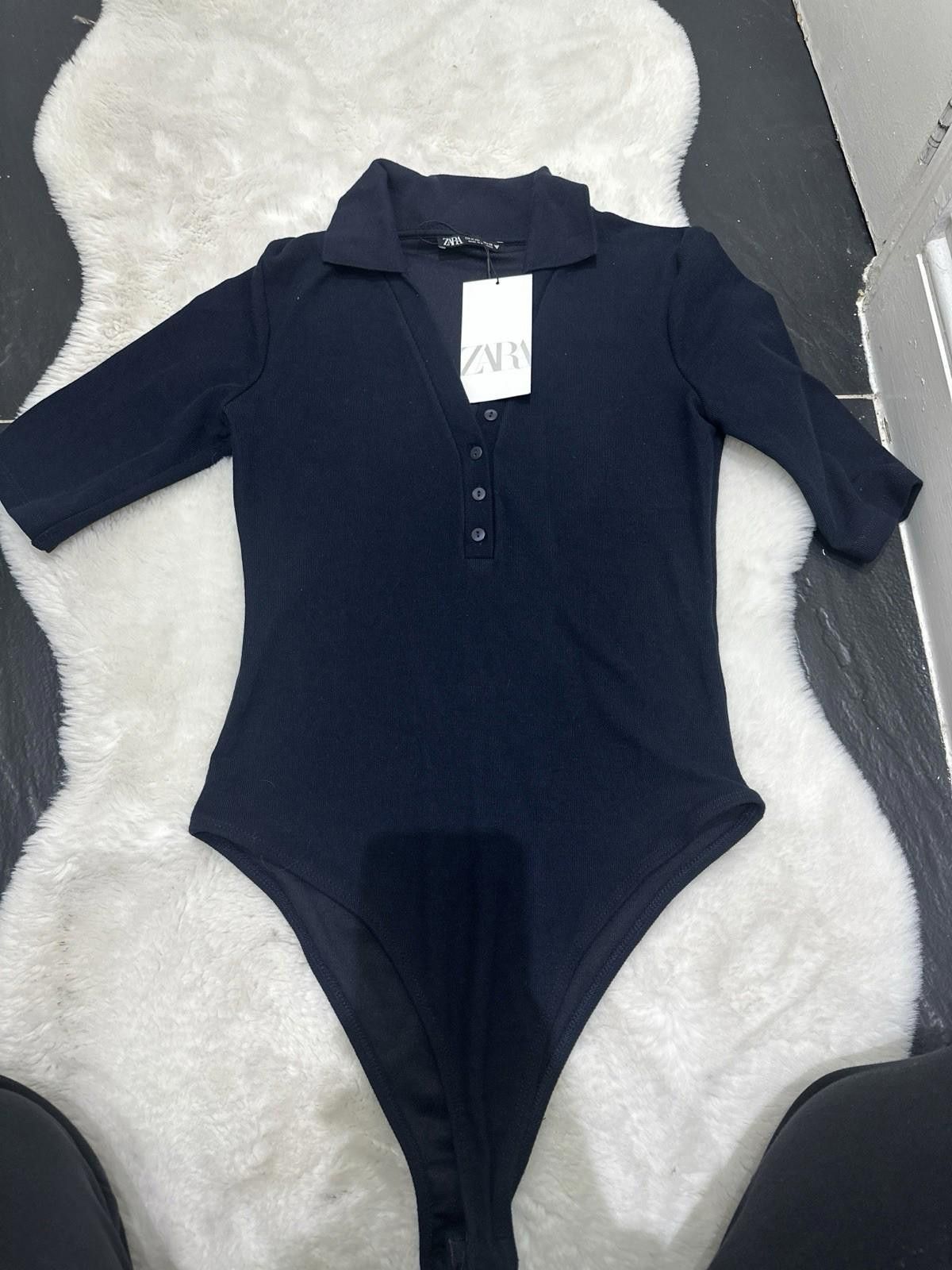 Designer Zara Body K Itted Navy Colar Neck Top Size M / US 6-8 / IT 42-44 - 1 Thumbnail
