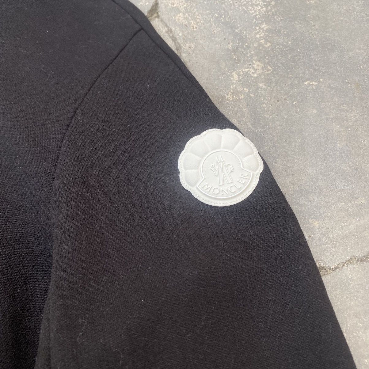 Moncler MONCLER X LULU LI Cropped Hoodie Size US S / EU 44-46 / 1 - 10 Thumbnail