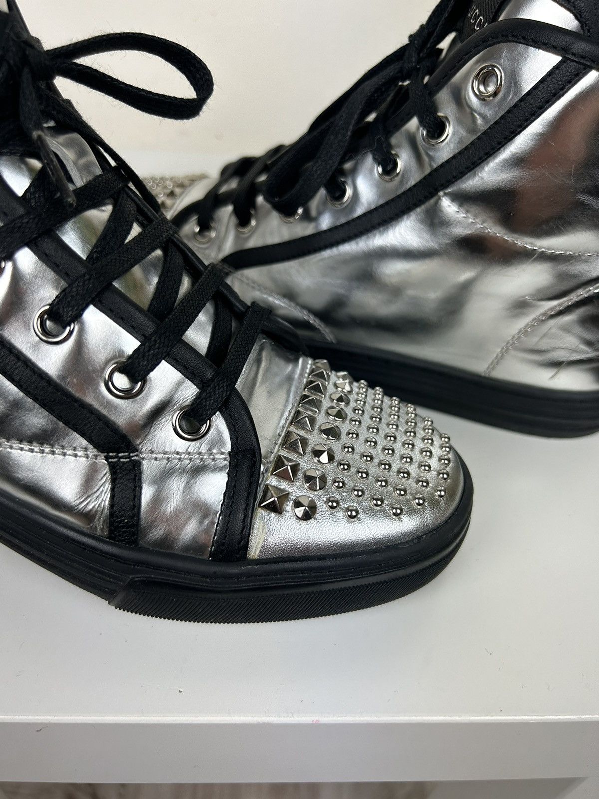 Gucci Gucci Silver Metallic Leather Spikes Studded Sneakers Boots Size US 6 / IT 36 - 2 Thumbnail