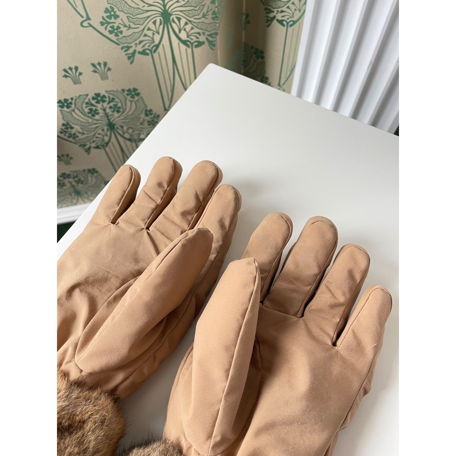 Prada Prada Fur Beige Nylon Gloves Size 8 Vintage 2000 Size ONE SIZE - 9 Thumbnail