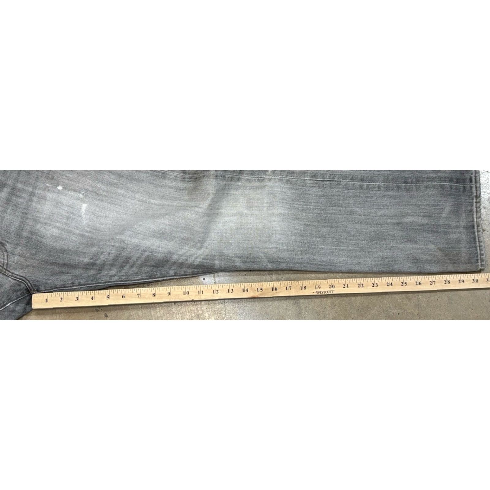 J.Crew J.Crew Jeans Mens 33x32 Gray 770 Straight Fit Denim Medium Wash Preppy Casual Jeans Men 33x32 Gray 770 Straight Fit Denim Preppy Casual Size US 33 - 8 Thumbnail