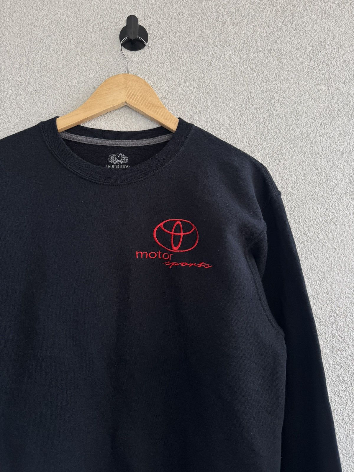Vintage Toyota Motor Sports Crewneck Sweatshirt Black Embroidered Size US M / EU 48-50 / 2 - 2 Thumbnail