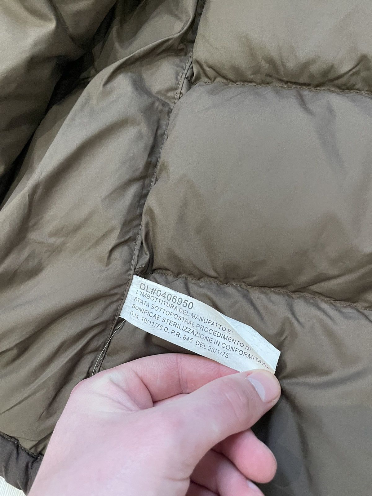 The North Face THE NORTH FACE NUPTSE 700 DOWN PUFFER BROWN VEST WOMENS M Size M / US 6-8 / IT 42-44 - 11 Thumbnail