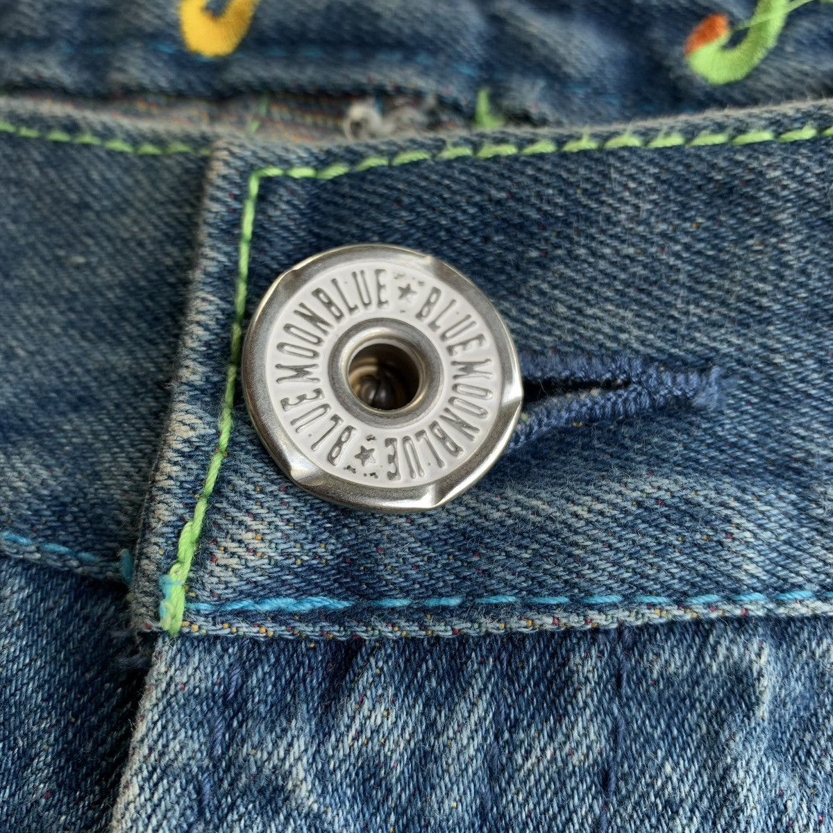 Japanese Brand Rare Y2K Japanese Brand Blue Moon Blue Embroidery Jeans Size US 30 / EU 46 - 10 Thumbnail