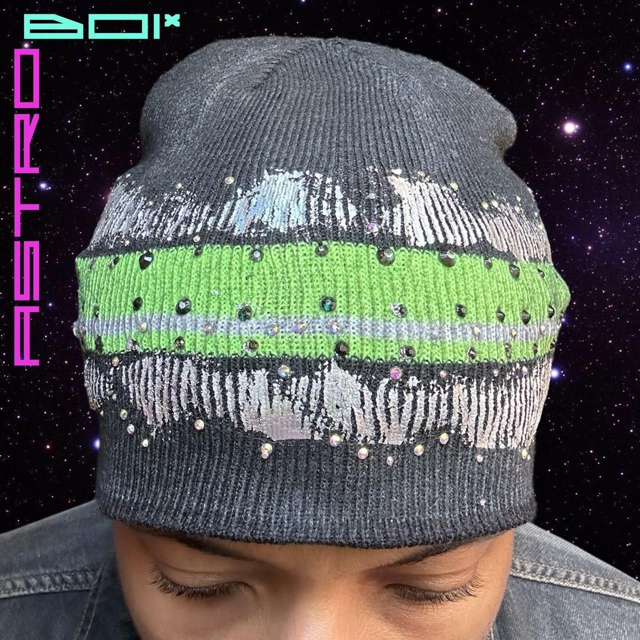 Other ASTROBOI* GREY BEANIE W/ SLIME GREEN STRIPE AND RHINESTONES Size ONE SIZE - 2 Thumbnail