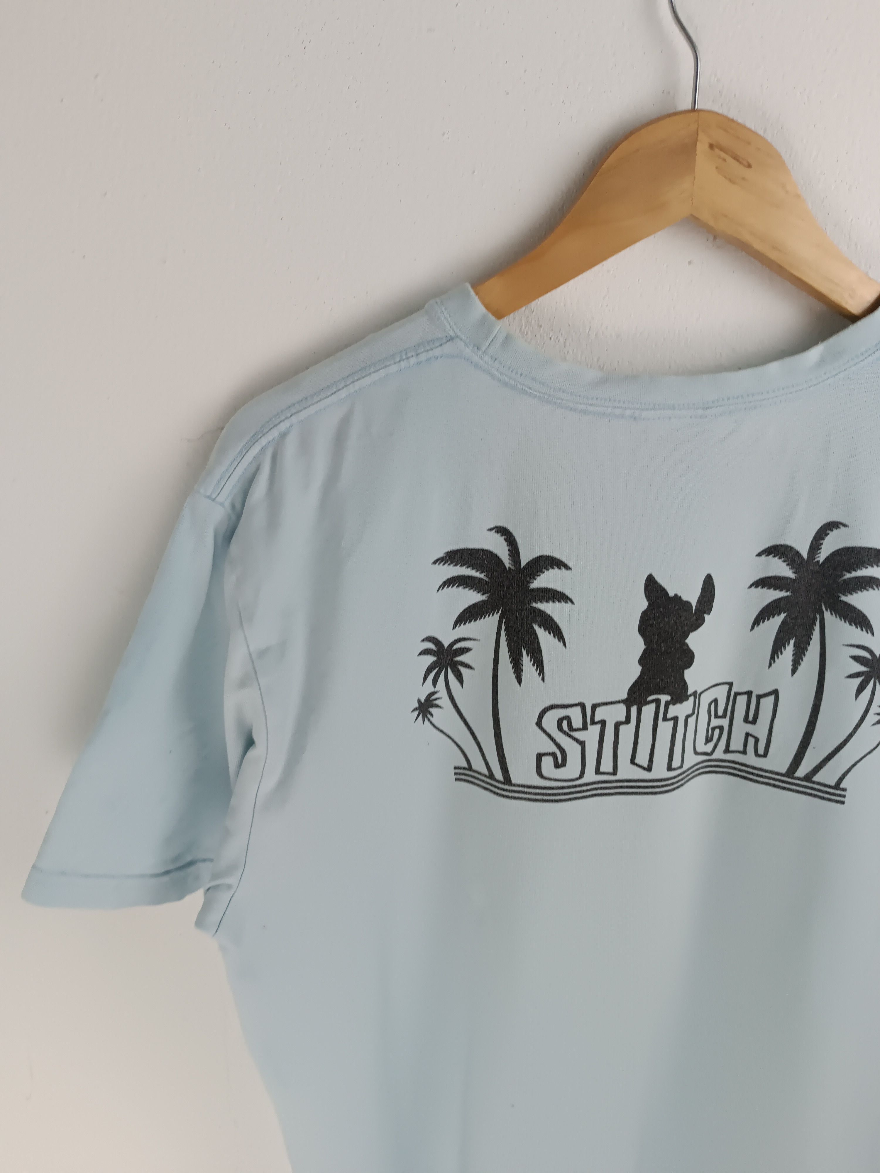 Disney VINTAGE LILO & STITCH HAWAII DISNEY TEES frozen shrek Size US L / EU 52-54 / 3 - 11 Thumbnail