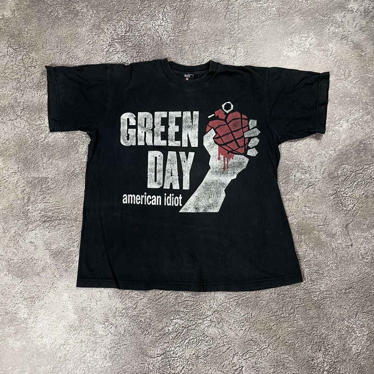 Vintage Vintage 90s Green Day American Idiot Faded Graphic Band Tee Size US S / EU 44-46 / 1 - 3 Thumbnail
