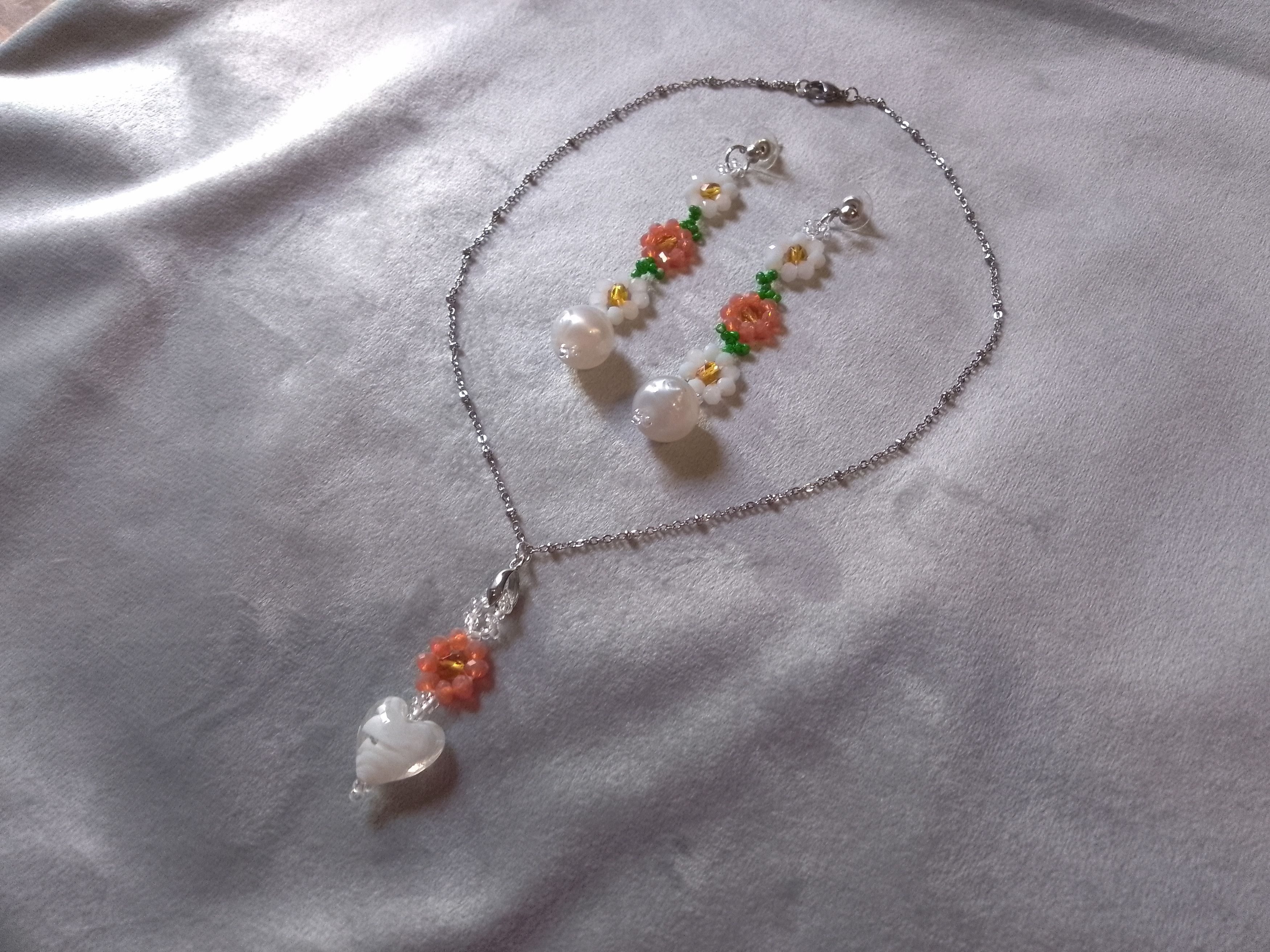 Handmade Necklace Pendant Earrings. Heart Flowers. Elegant Size ONE SIZE - 1 Thumbnail