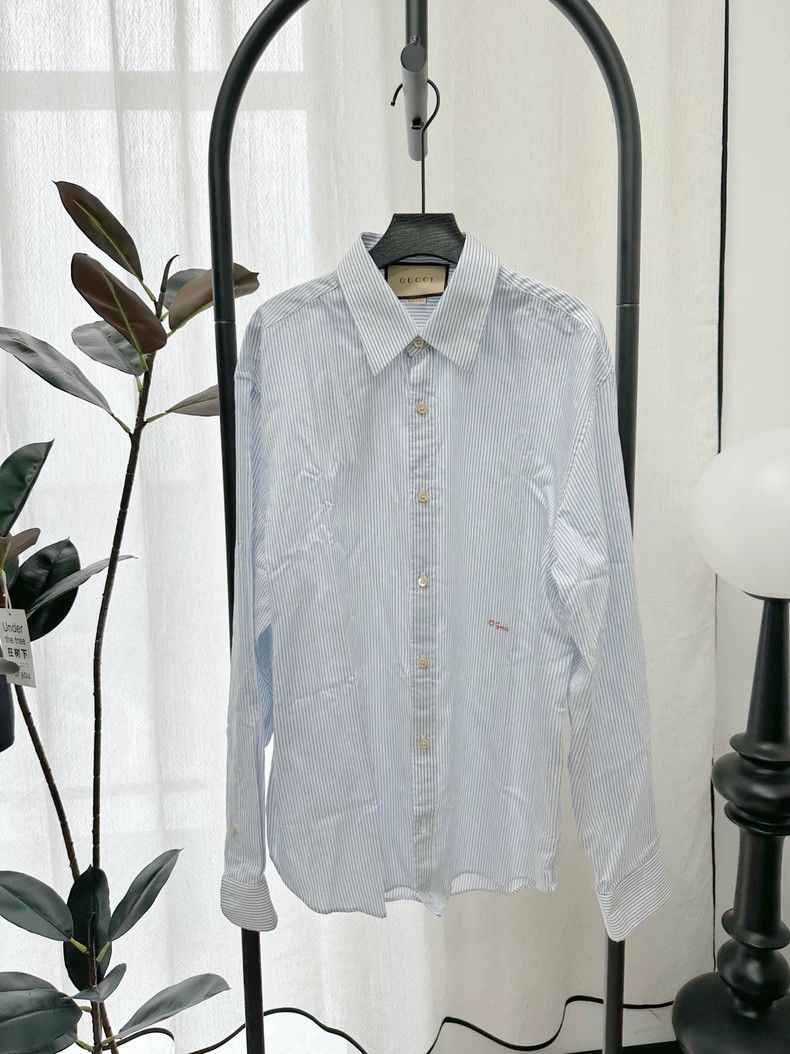 Gucci Gucci Blue Stripe Button-Up Shirt - dmc Size US XL / EU 56 / 4 - 1 Thumbnail