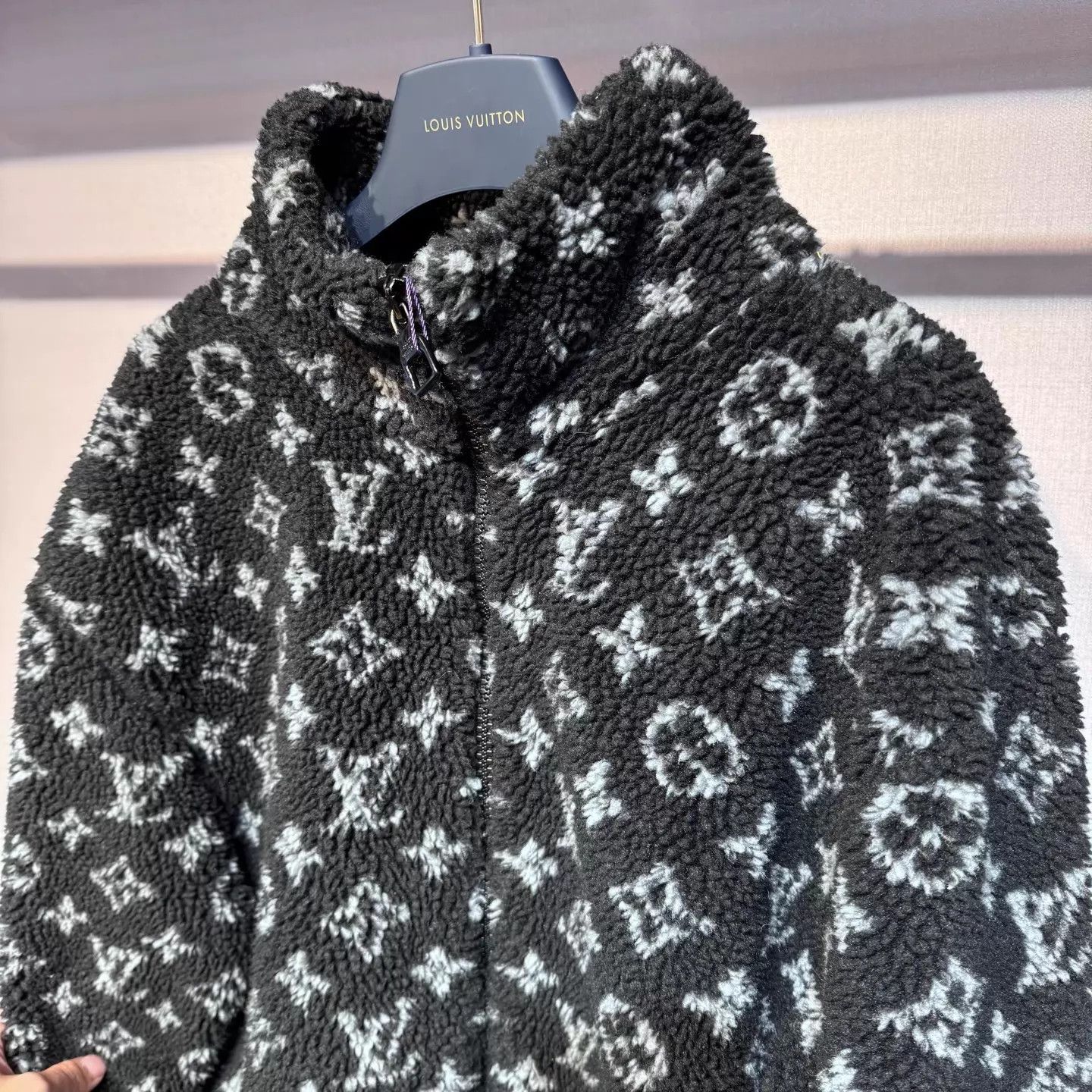 Louis Vuitton Louis Vuitton Black Monogram Teddy Fleece Jacket L New Size US L / EU 52-54 / 3 - 6 Thumbnail