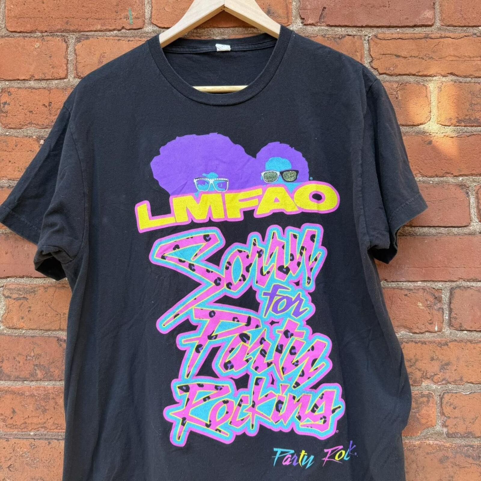 Tultex LMFAO sorry for party rocking tour t shirt 2012 L Size US L / EU 52-54 / 3 - 1 Thumbnail