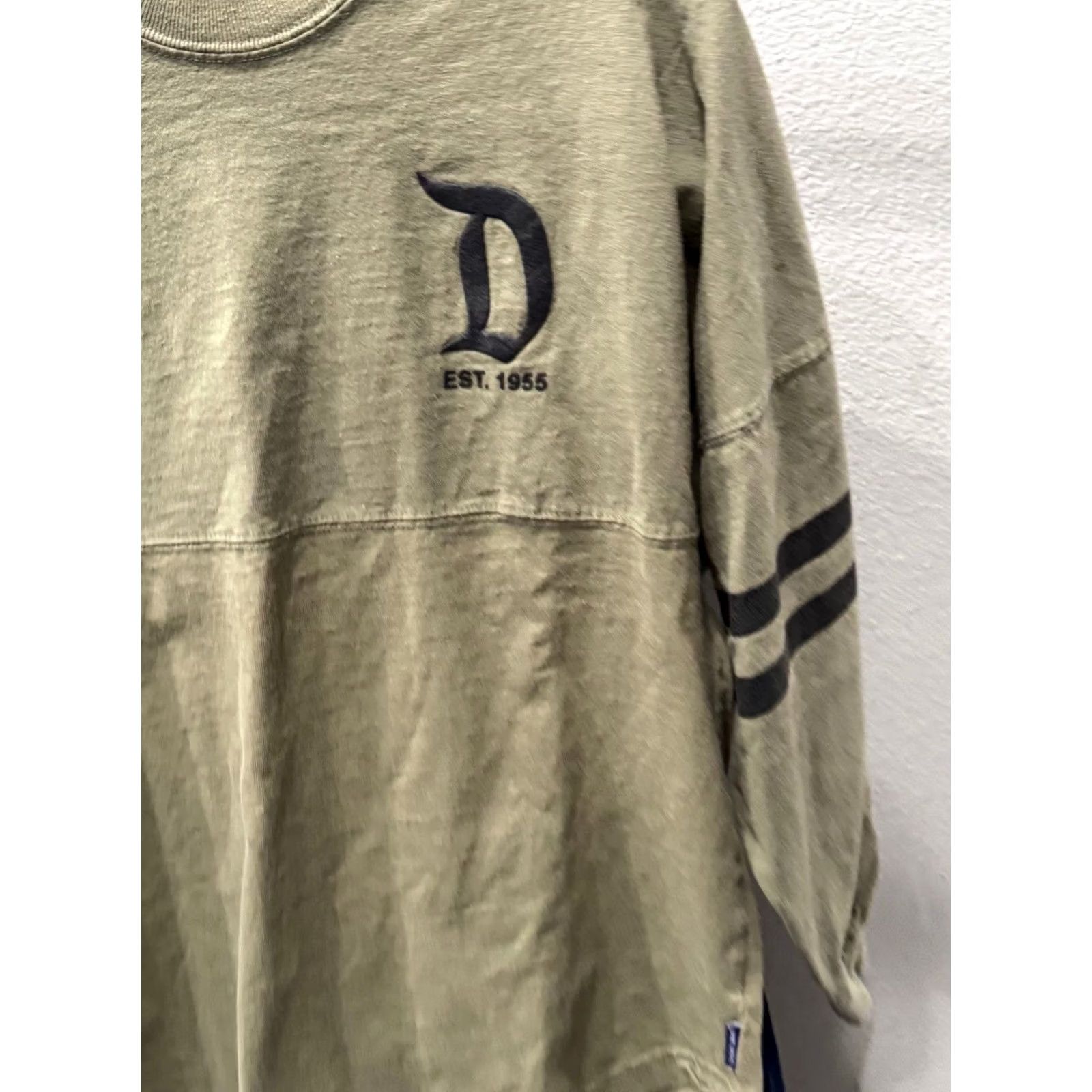Disney Disney Parks Spirit Jersey TEE T SHIRT Small S Men Multicolor Nike Size US S / EU 44-46 / 1 - 6 Thumbnail