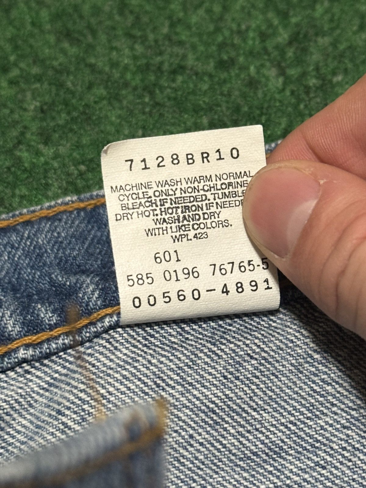 Levi's Vintage Clothing Vintage Levi’s 560 Loose Baggy USA 38x32 Wide Leg Jeans Size US 38 / EU 54 - 6 Thumbnail