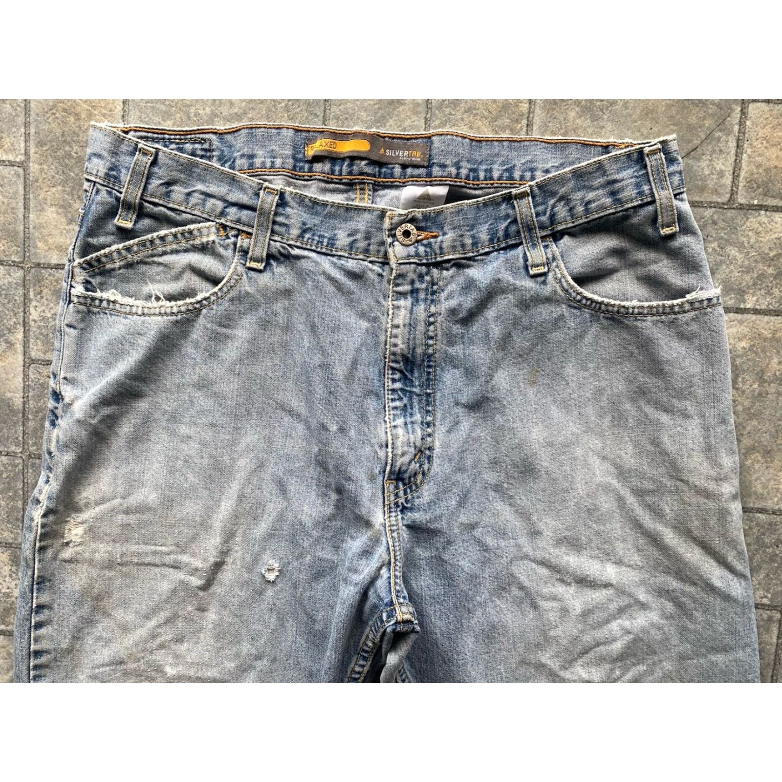 Vintage VINTAGE Levi’s Silvertab Jeans Men 36x30 Blue Flaws Wear VTG Pants Mens Jeans Size US 36 / EU 52 - 5 Thumbnail