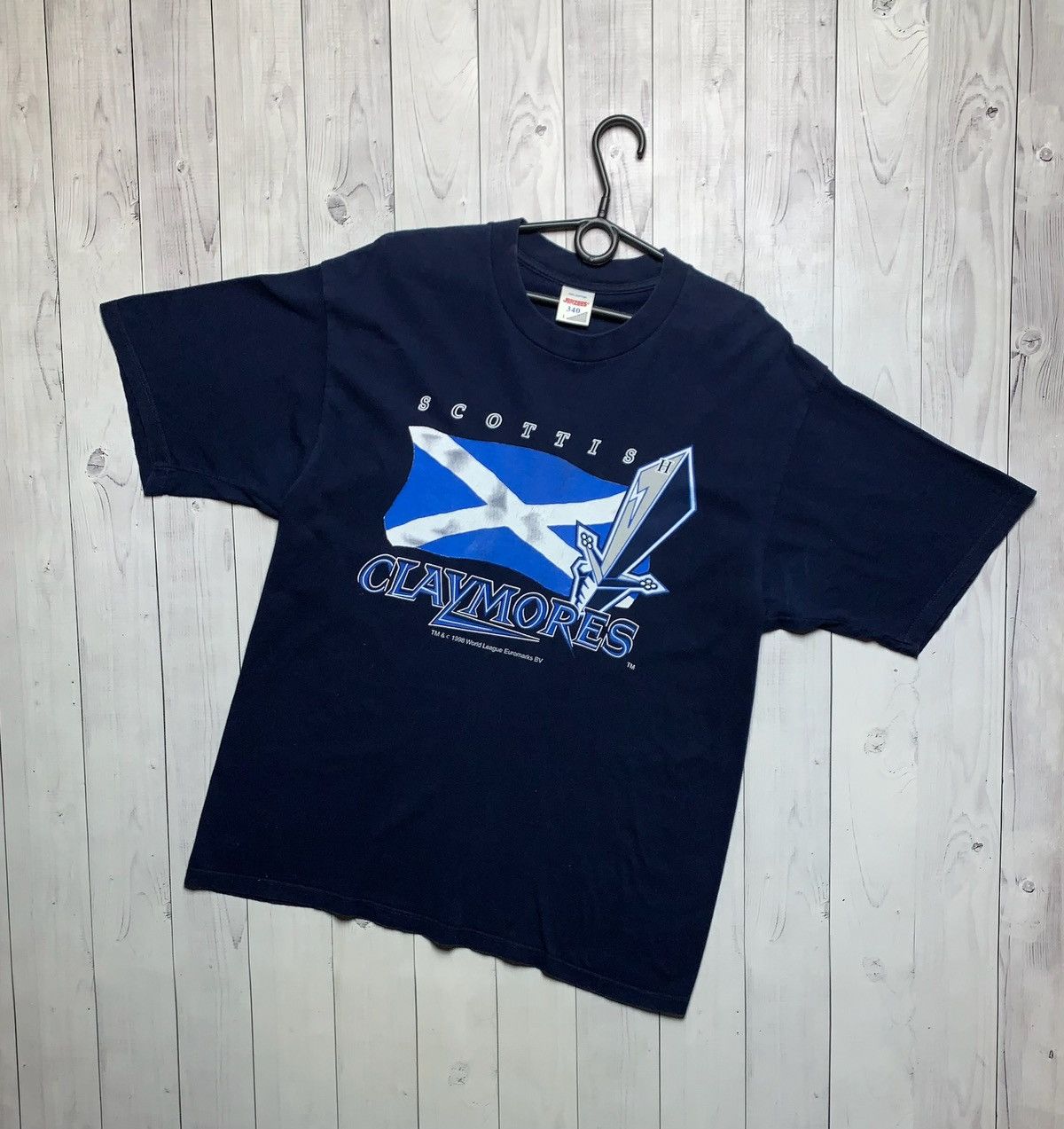 Vintage Vintage Scottish Claymores tee size L logo rare 1998 Size US L / EU 52-54 / 3 - 1 Thumbnail