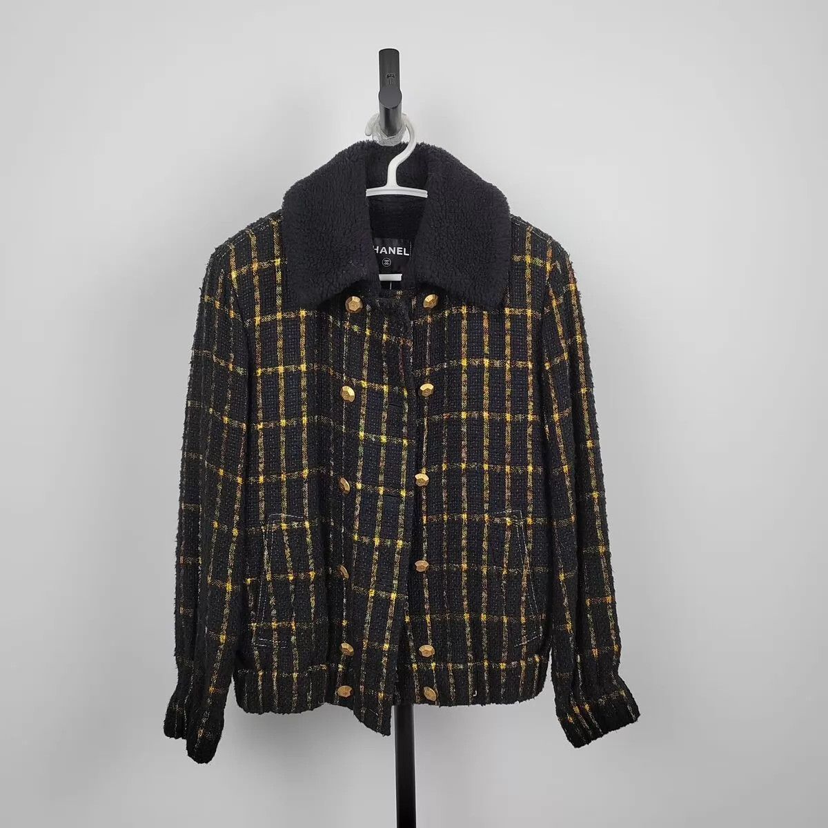 Chanel Chanel 19A Wool Jacket Black Gold Size 34 Size XS / US 0-2 / IT 36-38 - 1 Thumbnail