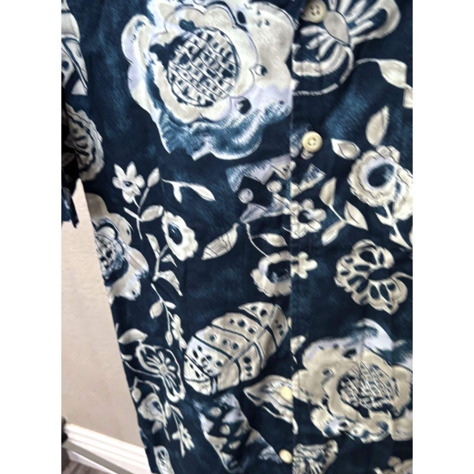 Tommy Hilfiger Tommy Hilfiger Bold Floral Ctn SHORT SLEEVE BUTTON UP SHIRT Large L Mens Multicolor Floral Shirt Size US L / EU 52-54 / 3 - 5 Thumbnail