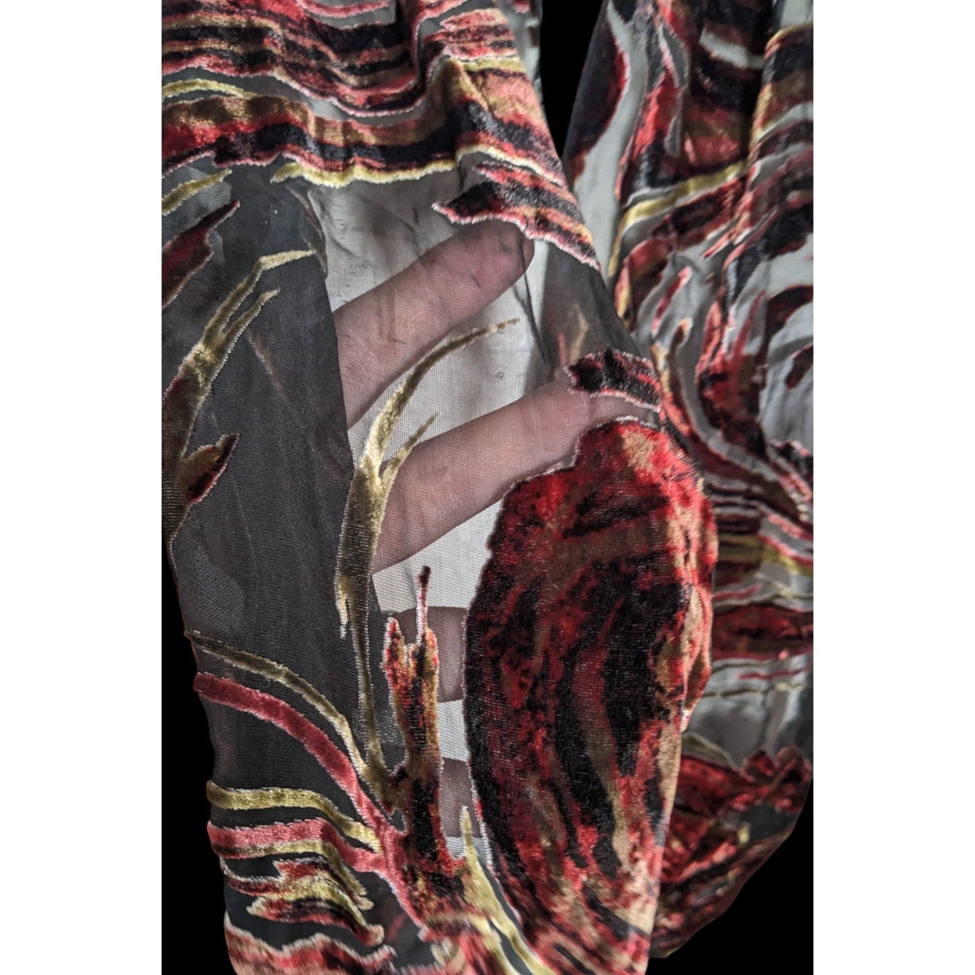 Other Vintage Abstract Red And Gold Velvet Burnout Scarf Size ONE SIZE - 3 Thumbnail