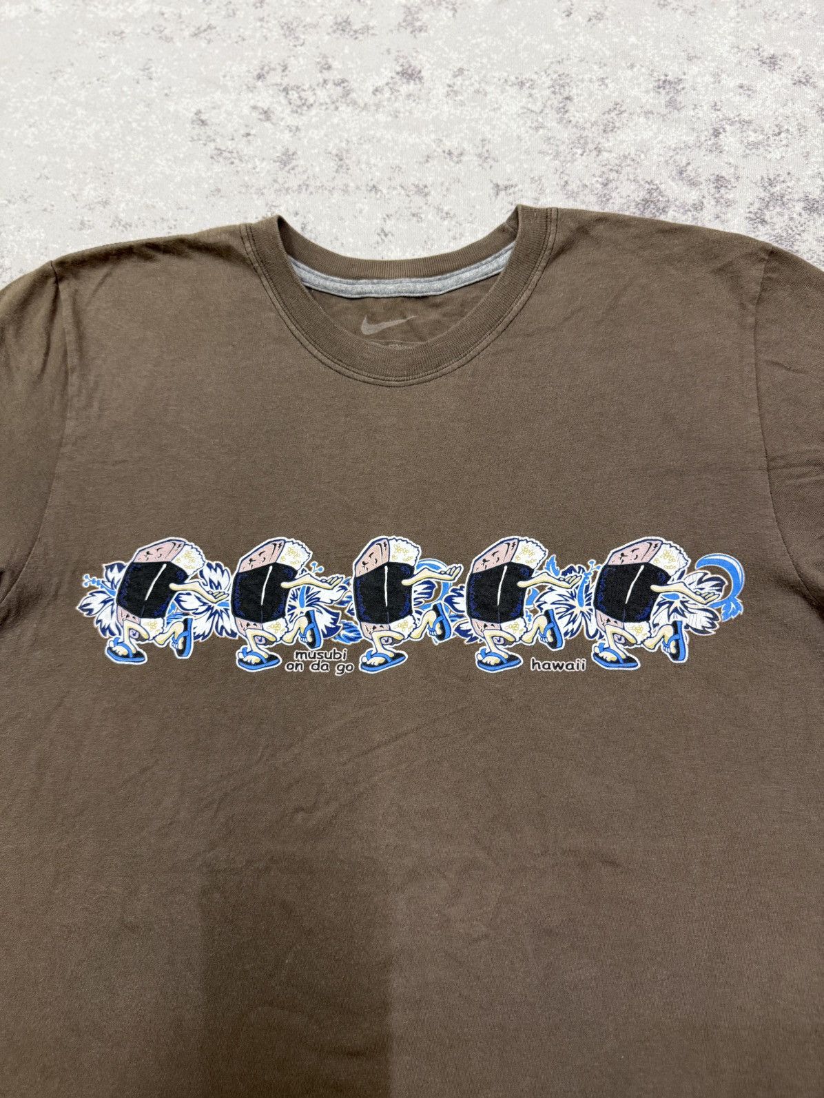 Nike Nike musubi on da go hawaii Tshirt Size US M / EU 48-50 / 2 - 4 Thumbnail