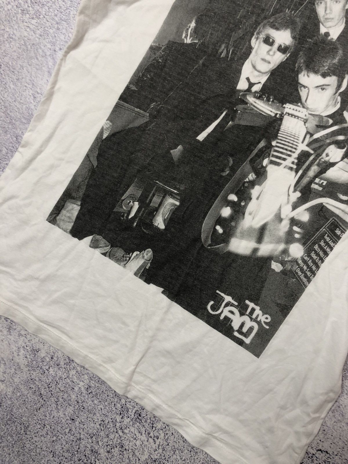 Other Rock T-shirt The Jam 2011 size Xl vintage y2k rock shirt Size US XL / EU 56 / 4 - 4 Thumbnail