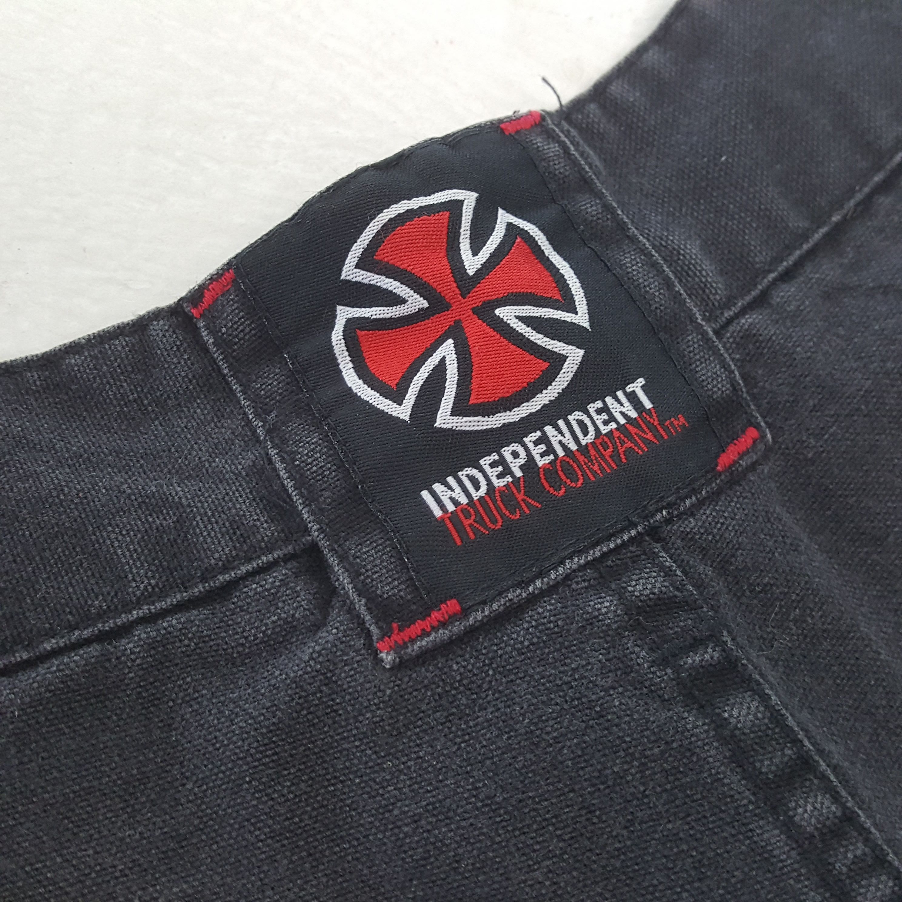 Independent Truck Co. Vintage Independent Truck Company Skateboard Short RR3 Size US 28 / EU 44 - 12 Thumbnail
