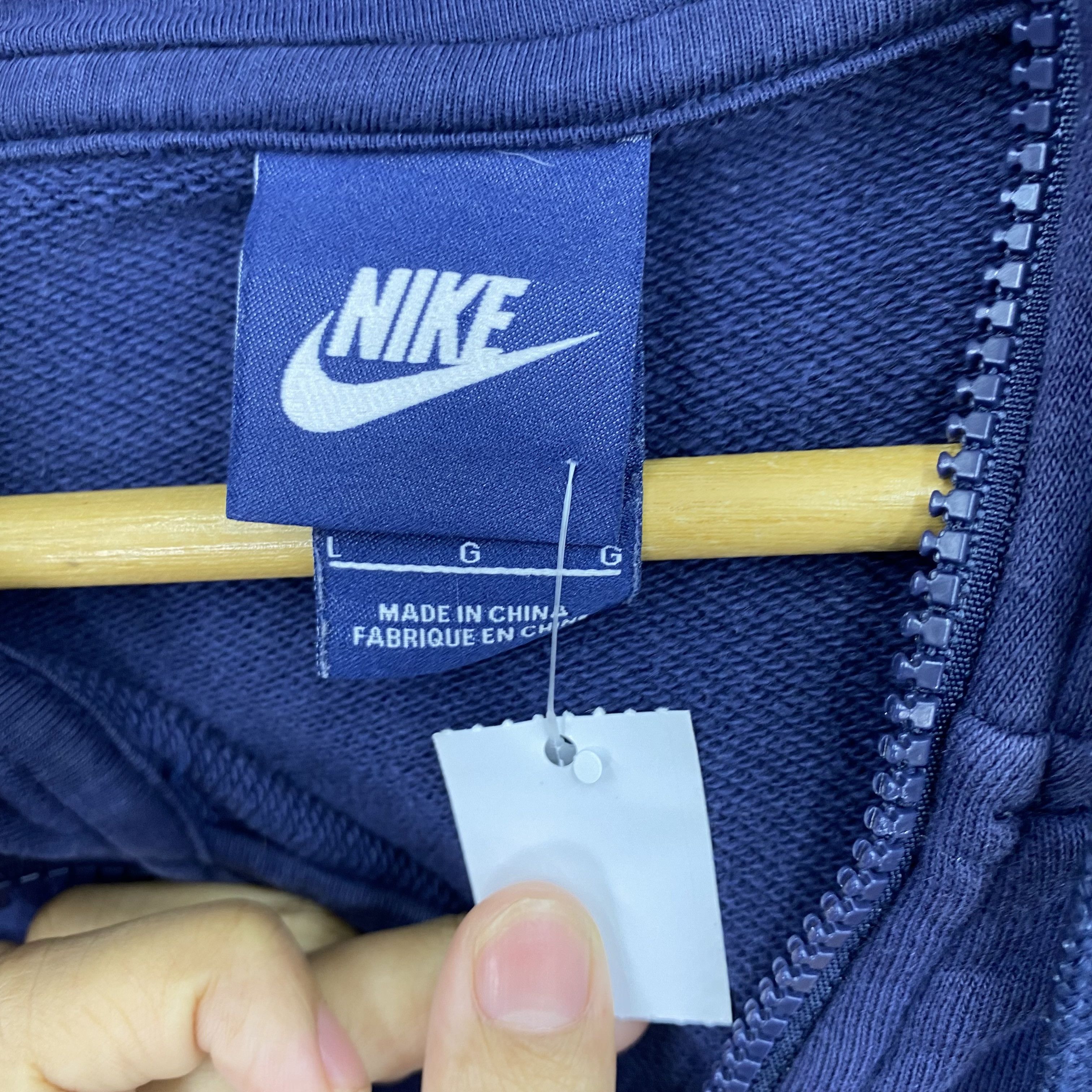 Nike Vintage Nike Sweater Y2K Swoosh Zipper Hoodie Sweatshirt Size US M / EU 48-50 / 2 - 7 Thumbnail