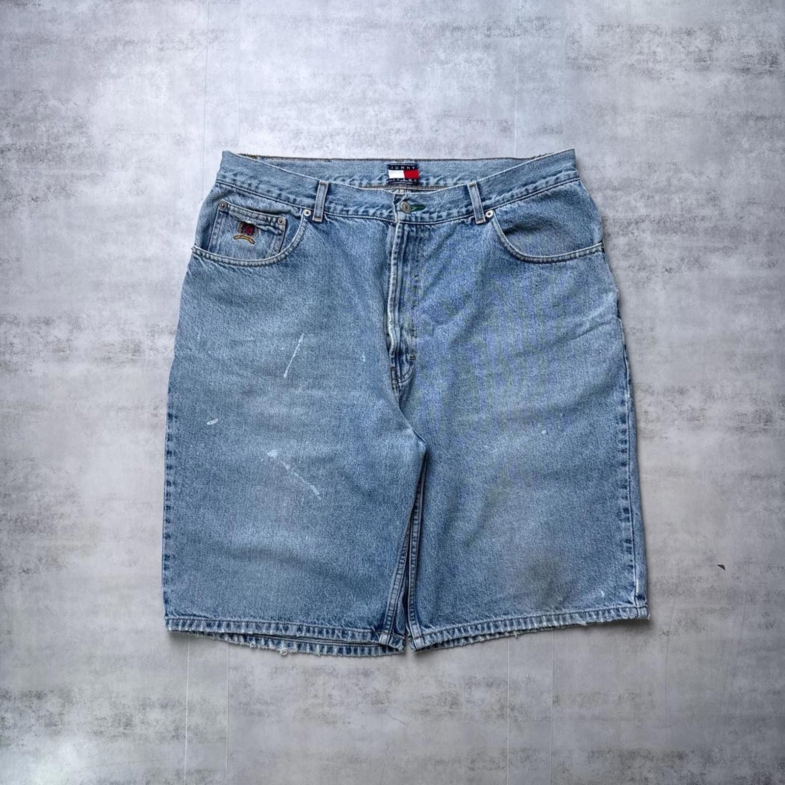 Tommy Hilfiger Y2K Tommy Hilfiger 00s Denim Baggy Shorts Size US 36 / EU 52 - 2 Thumbnail