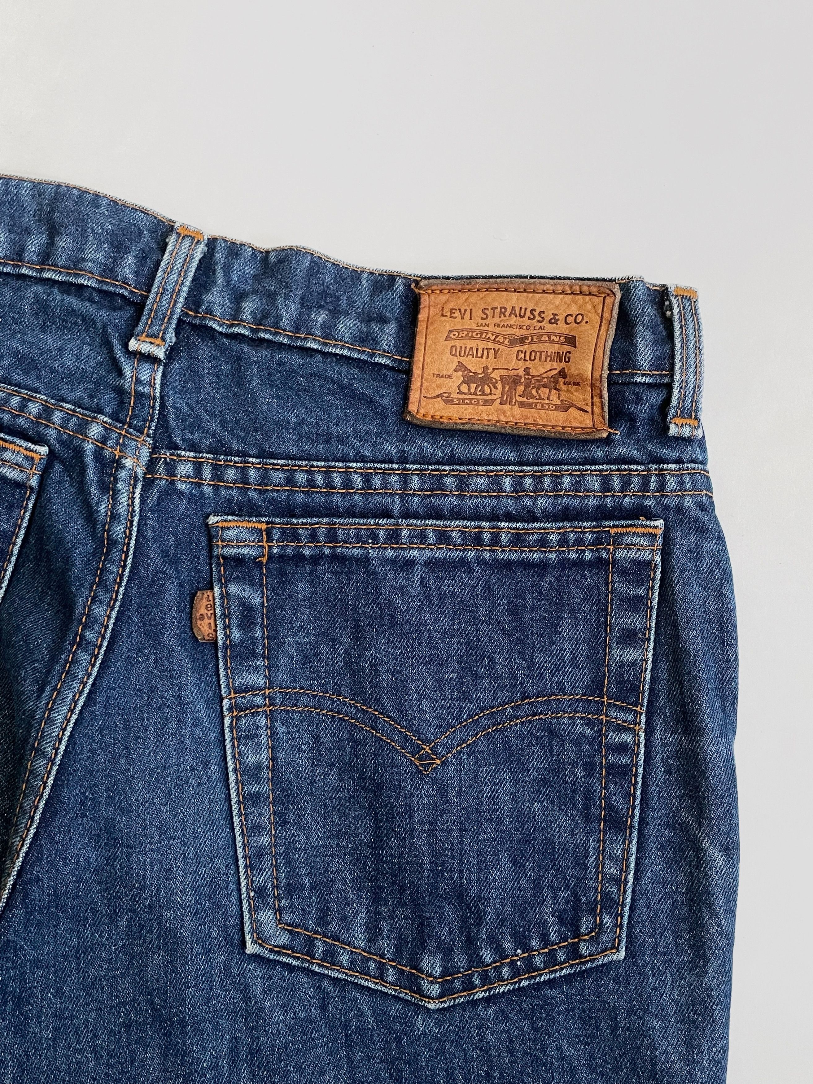 Levi's Vintage Clothing Levi’s vintage Leather Tab blue denim pants Man size: 32x32 Size US 33 - 6 Thumbnail