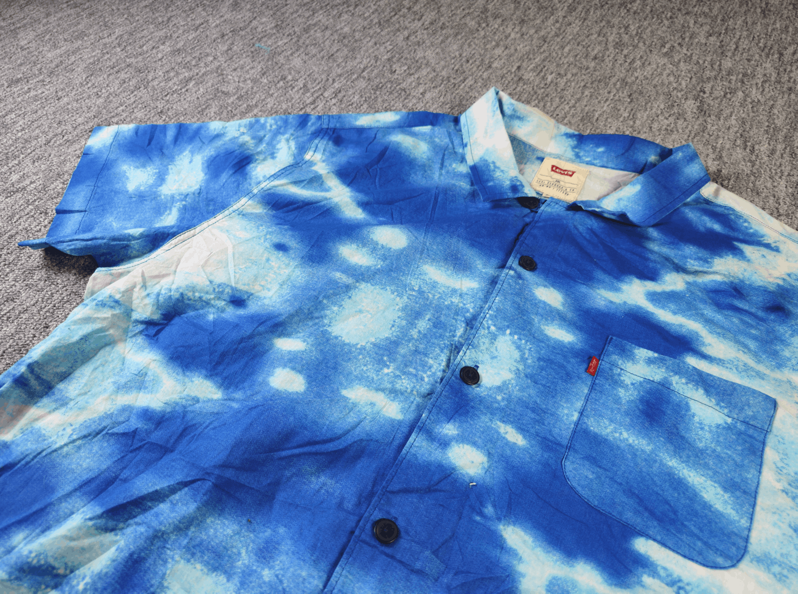 Levi's NWT Levi's Tie Dye Camp Shirt Short Sleeve Button Up XXL Size US XXL / EU 58 / 5 - 3 Thumbnail