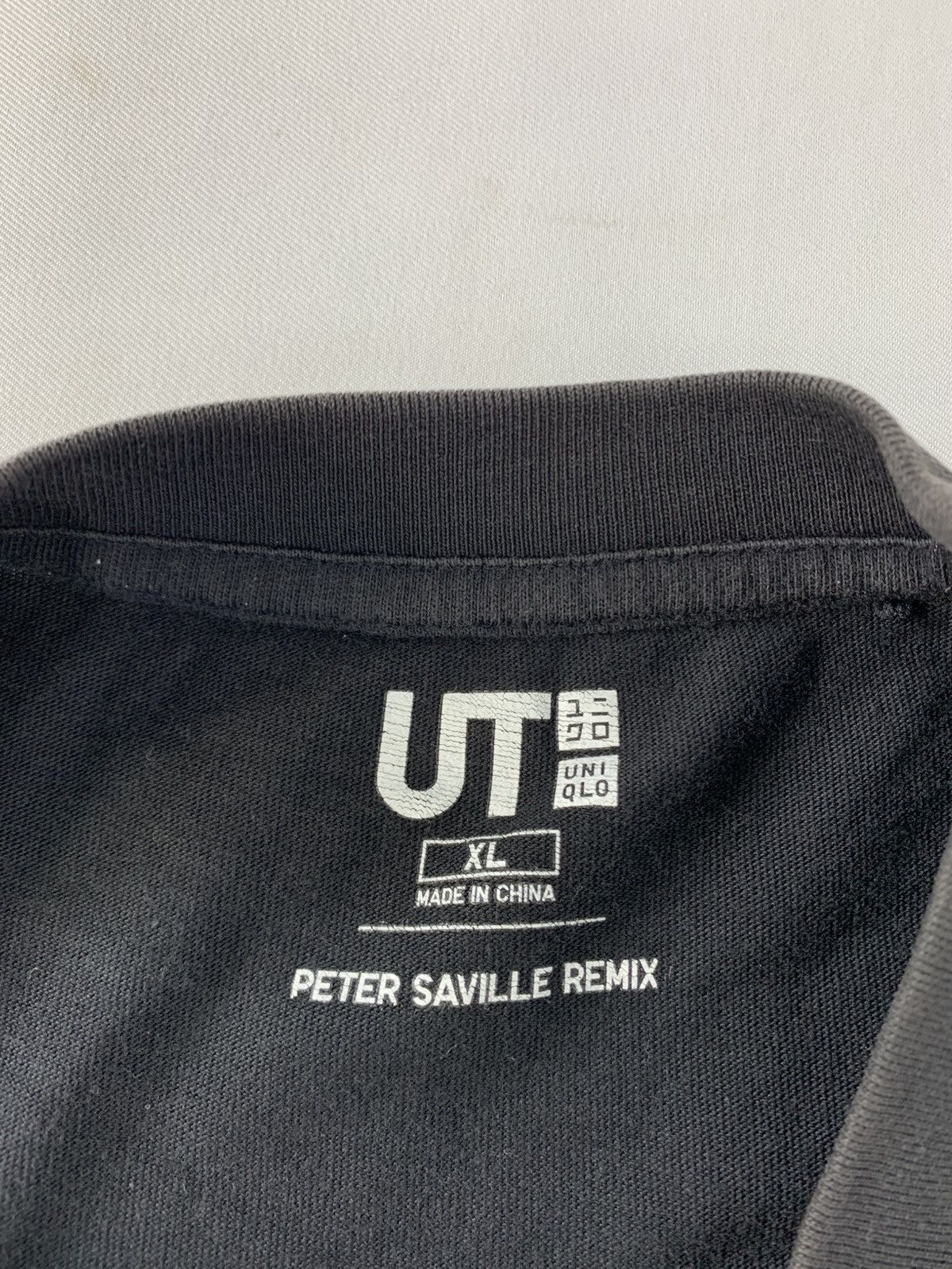 Uniqlo Peter Saville Remix Dream Attack New Order Printed Tee Size US XL / EU 56 / 4 - 5 Thumbnail