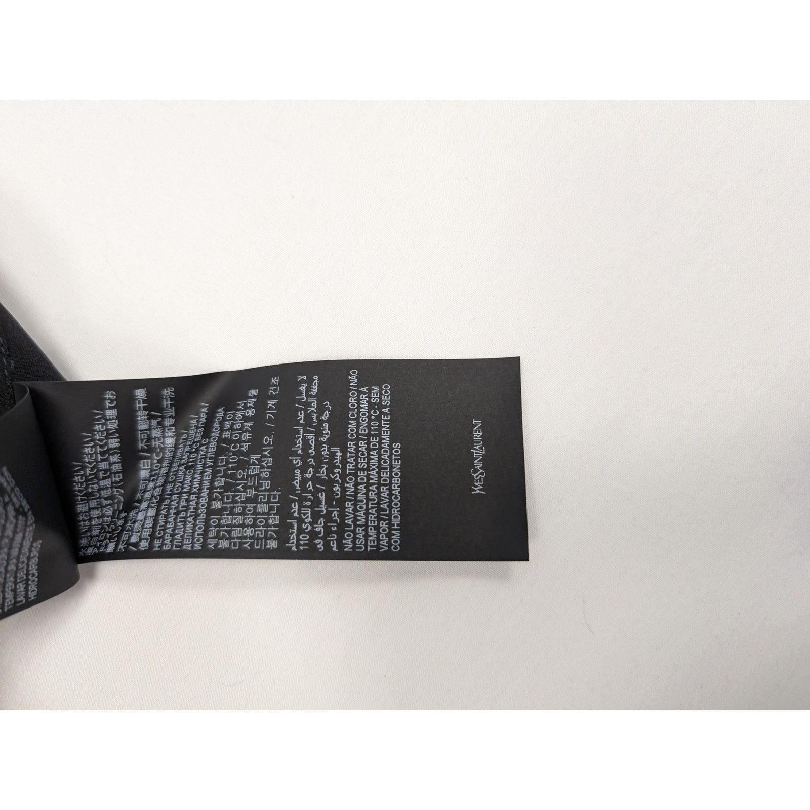Saint Laurent Paris o1rshd1 Imprime Fleur Origami Half sleeve Shirt in Noir Size US S / EU 44-46 / 1 - 13 Thumbnail