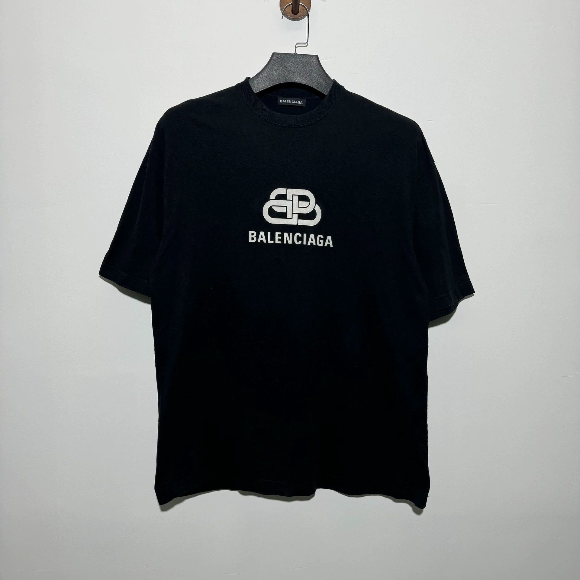 Balenciaga Balenciaga Lock Short Sleeve Size US XS / EU 42 / 0 - 1 Thumbnail