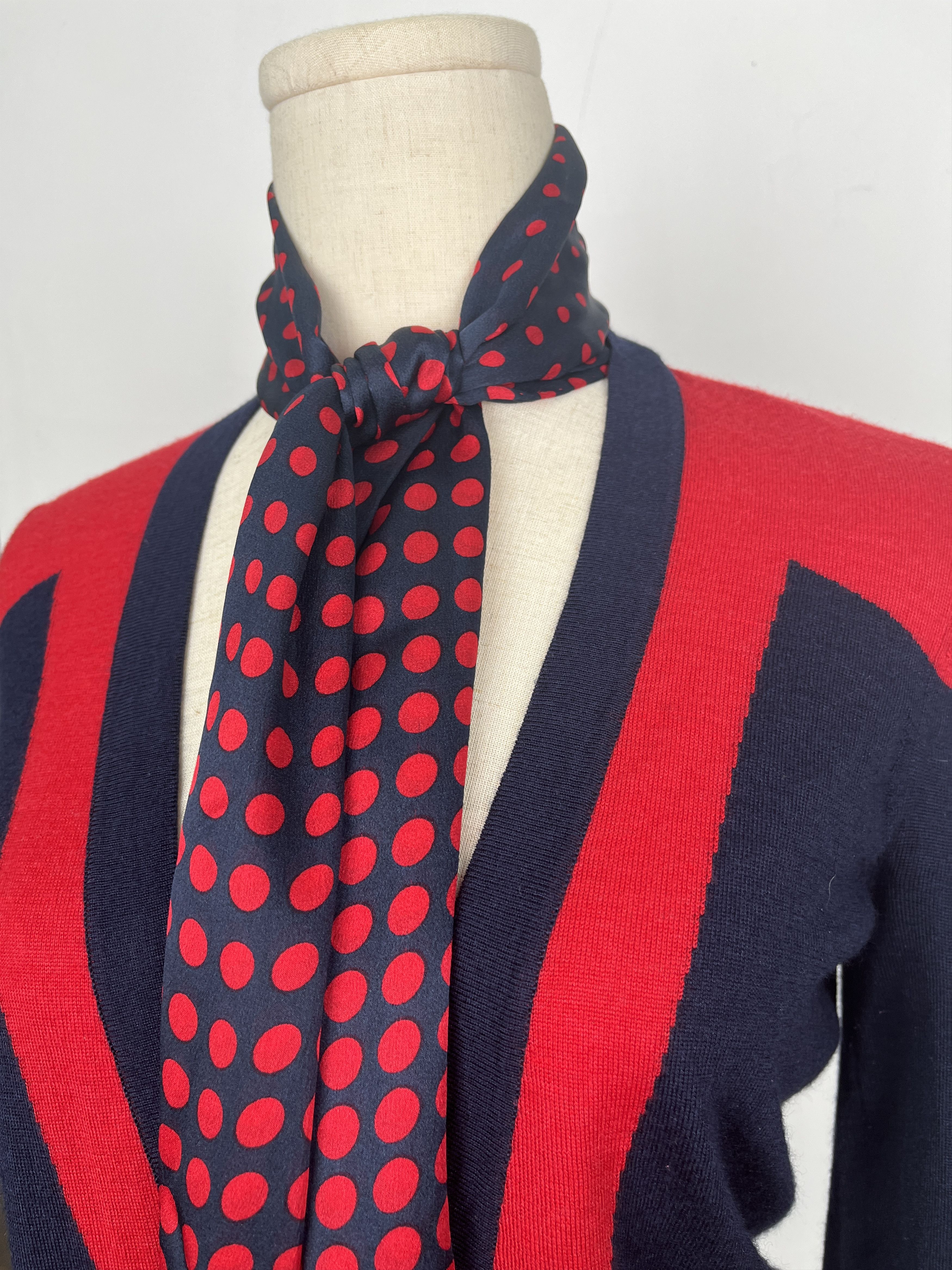 Alexander McQueen Alexander McQueen Cashmere Cardigan With Silk Neck Wrap Size XS / US 0-2 / IT 36-38 - 5 Thumbnail