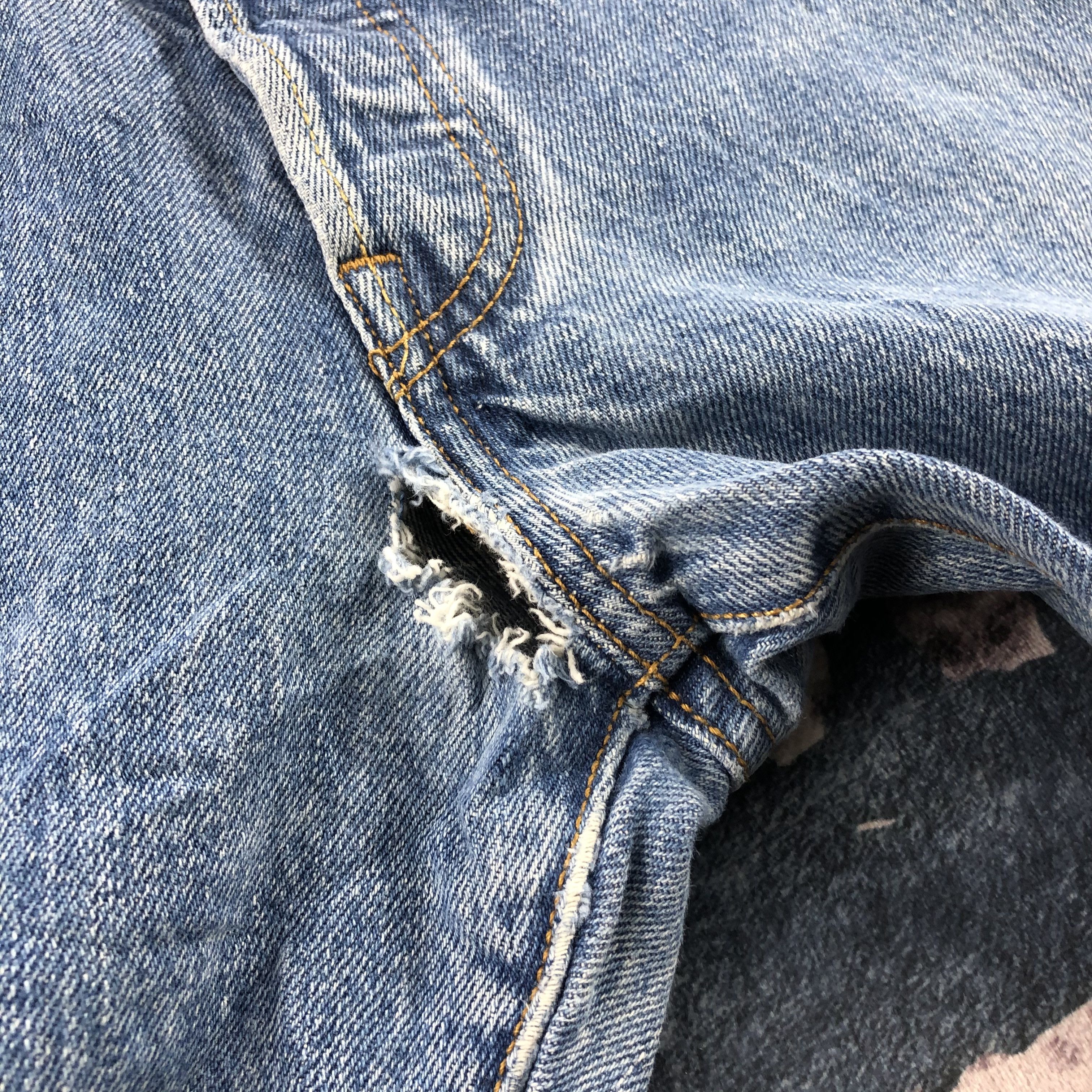 Levi's × Vintage Vintage 90s Blue Wash Levis 501 Jeans-JM2950 Size US 36 / EU 52 - 8 Thumbnail