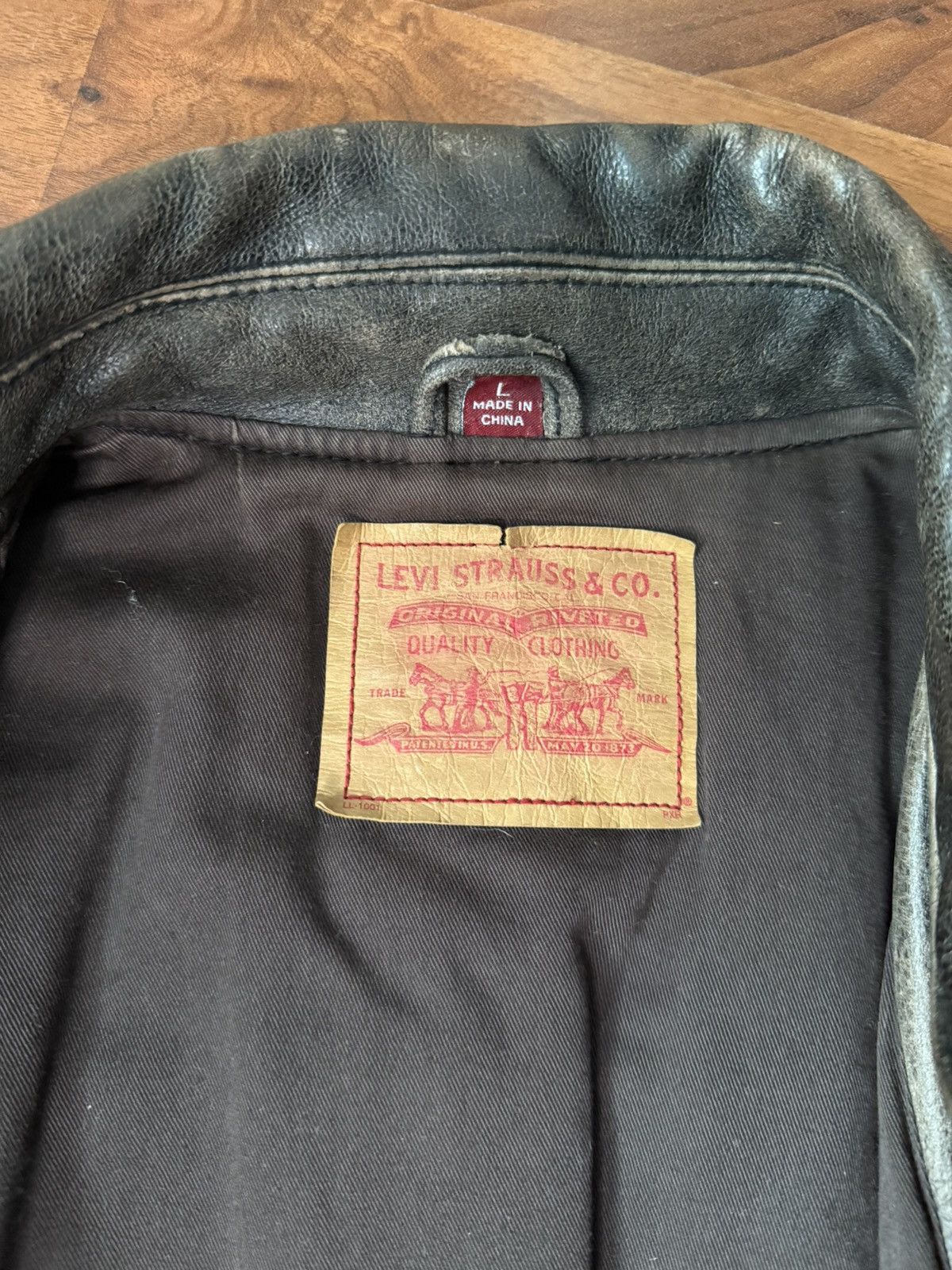 Levi's Vintage Clothing LEVI’S DiSTRESSED LEATHER AVIATOR JACKET Size US L / EU 52-54 / 3 - 9 Thumbnail