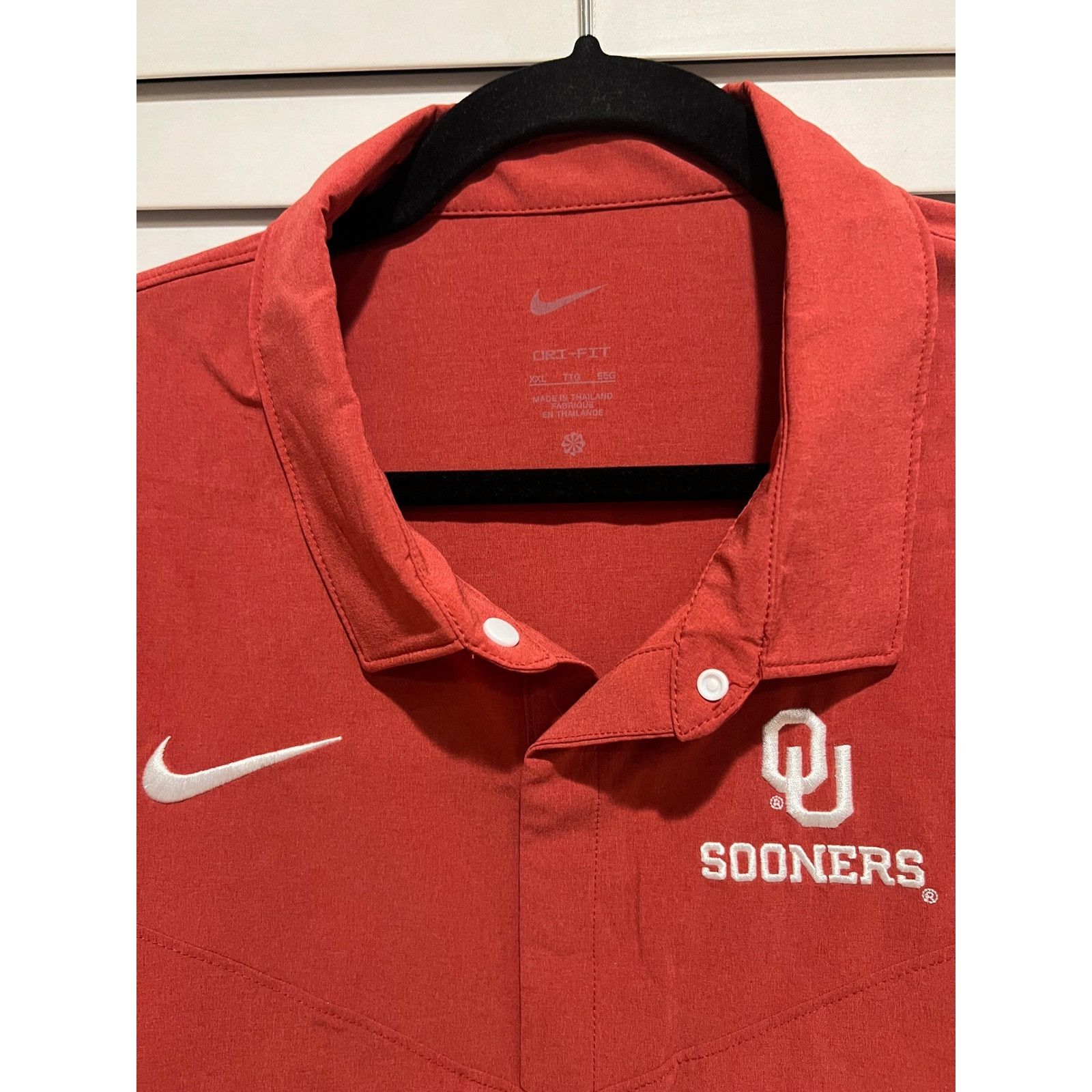 Nike Nike Dri-FIT Oklahoma Sooners On Field Polo Shirt Mens 2XL E Size US XXL / EU 58 / 5 - 2 Thumbnail
