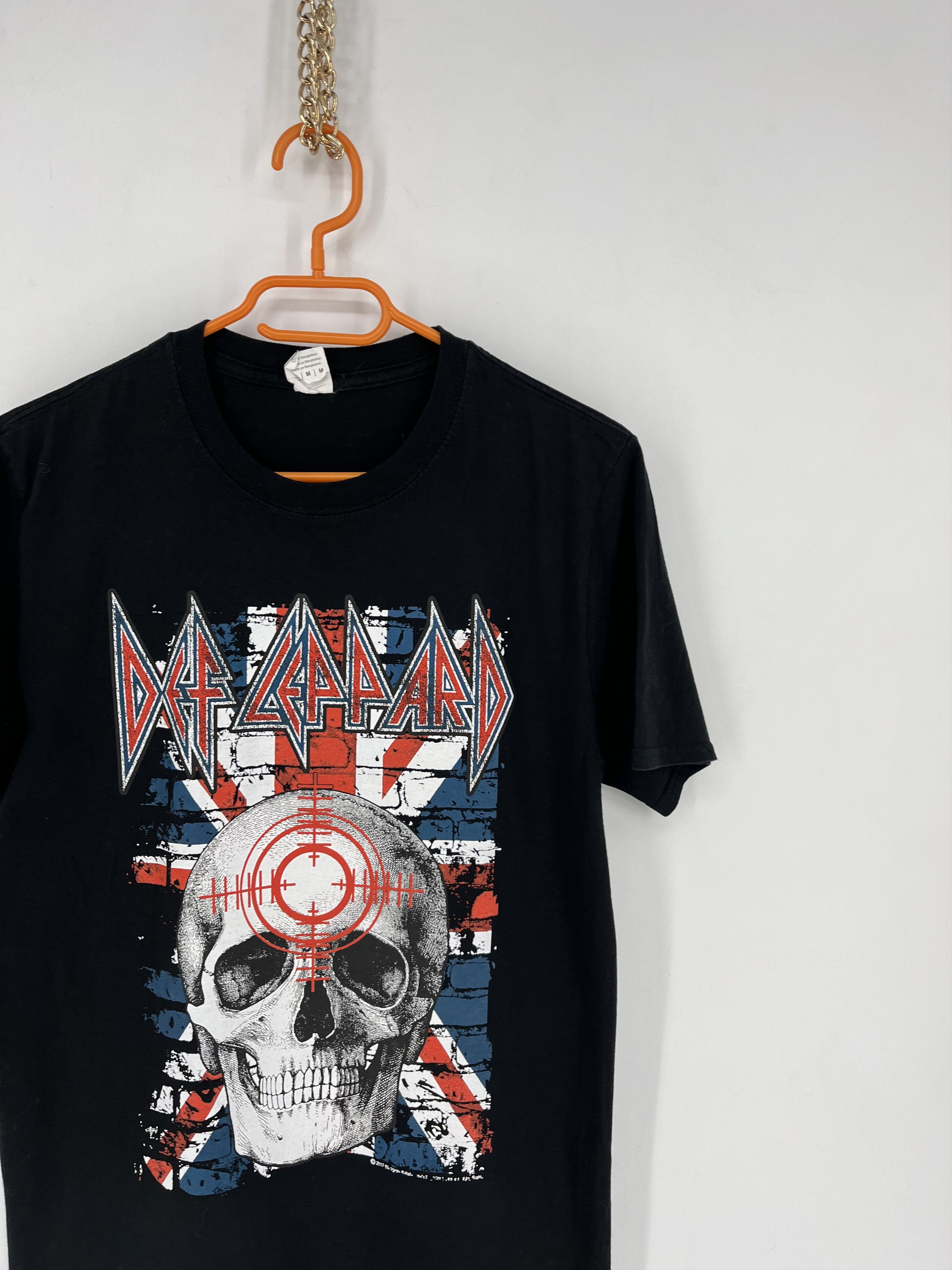 Band Tees Vintage Y2K Def Leppard Pryromania Band Tee Size M Size US M / EU 48-50 / 2 - 6 Thumbnail