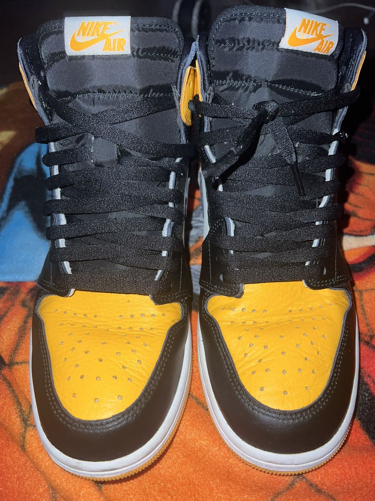 Nike Air Jordan 1 Retro High “Taxi” Size US 10 / EU 43 - 4 Thumbnail