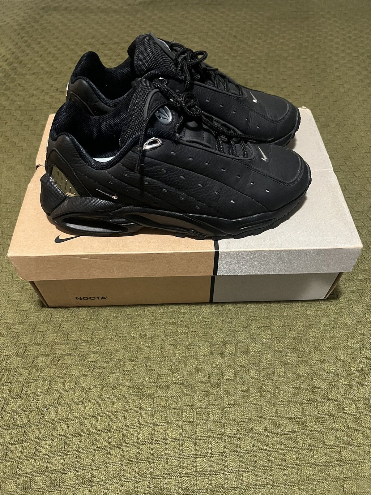 Drake × NOCTA × Nike Nike Hot Air Terra Nocta Size US 7 / EU 40 - 2 Thumbnail