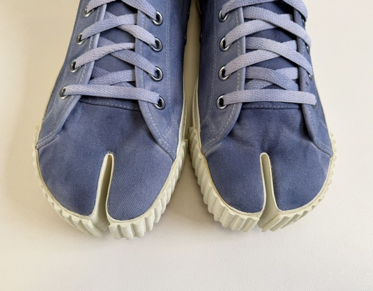 Maison Margiela Sample Blue Tie Dye Canvas Tabi Sneakers Size US 11 / EU 44 - 9 Thumbnail