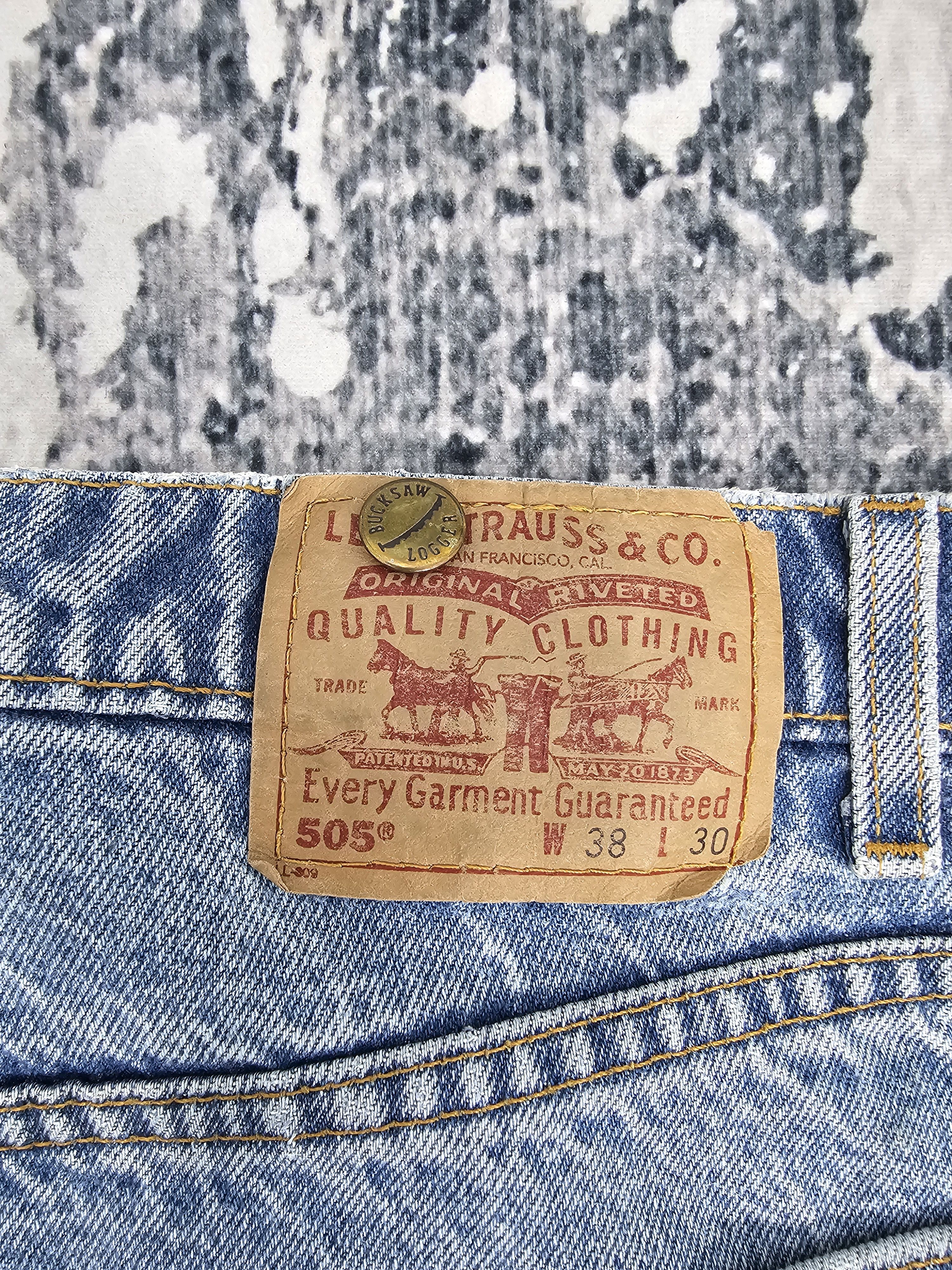 Levi's Vintage Clothing Vtg 90's LEVIS 505 Ripped Faded Jeans Made In USA L0551 Size US 38 / EU 54 - 11 Thumbnail