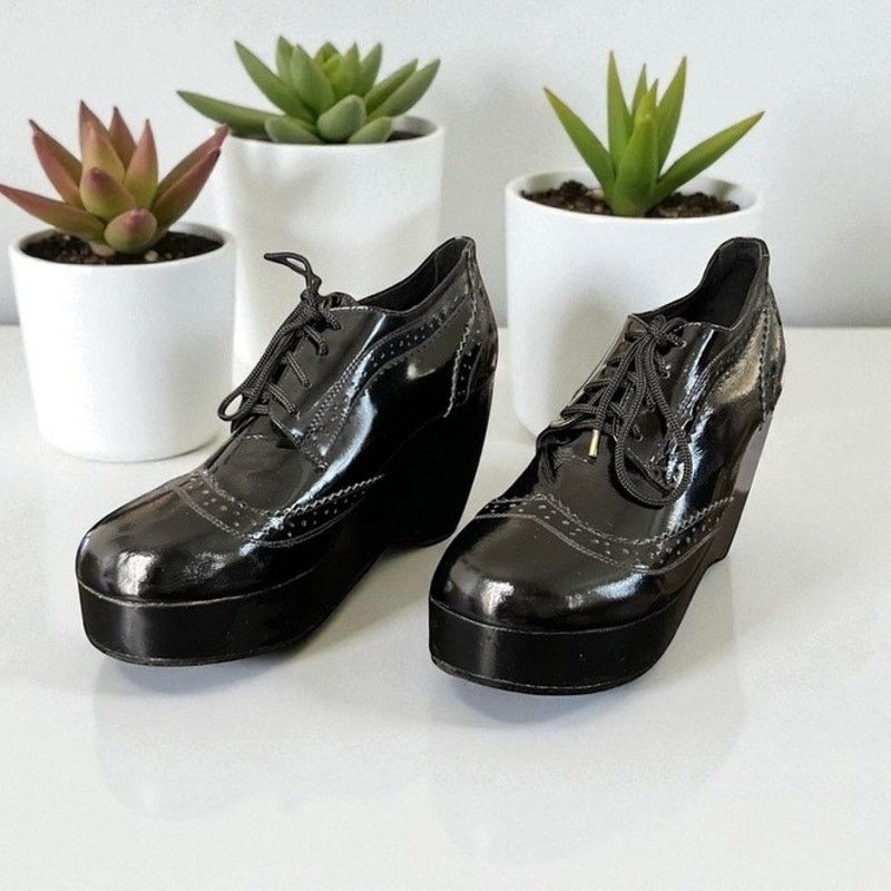 Vintage Shakuhachi Black Patent Leather Platform Wedge Oxfords Size US 7 / IT 37 - 1 Thumbnail