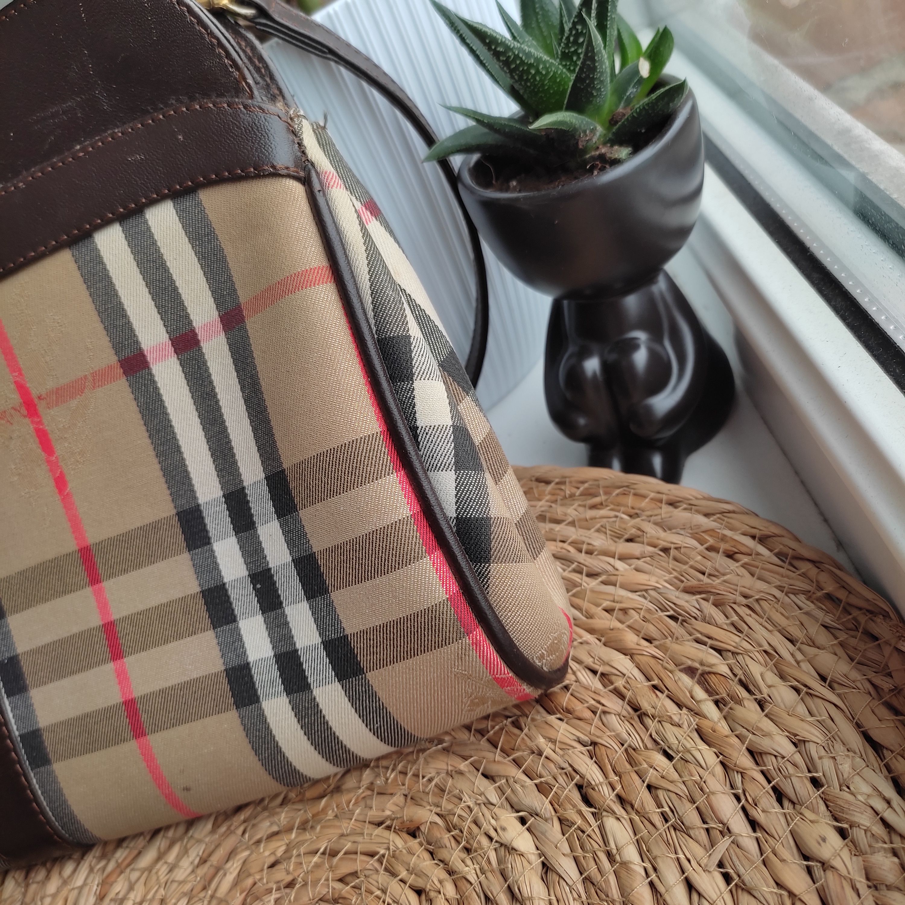 Burberry Burberry Burberrys Front Pocket Zip Crossbody vintage bag Size ONE SIZE - 6 Thumbnail
