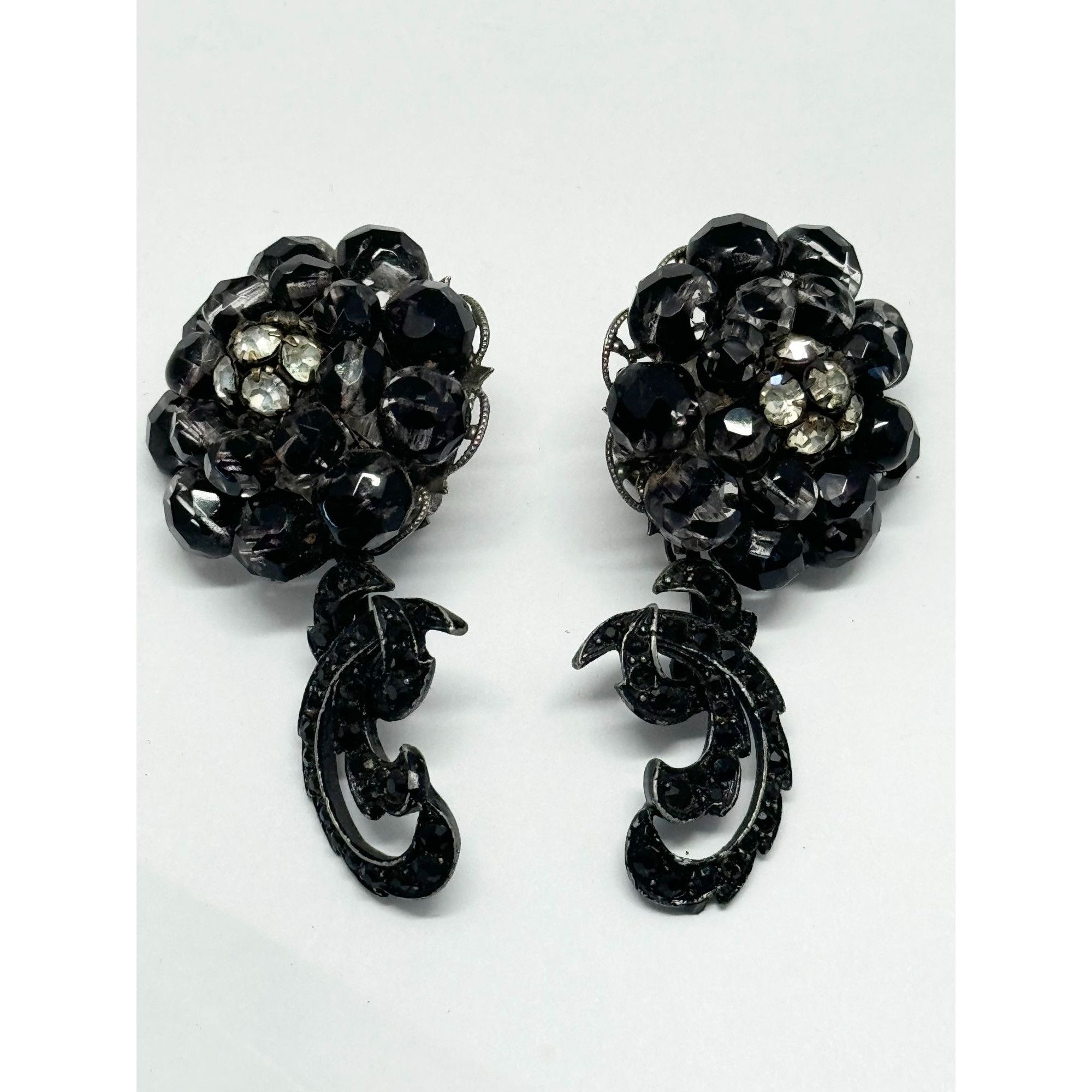 Vintage Vintage black crystal beaded rhinestone earrings Size ONE SIZE - 3 Thumbnail