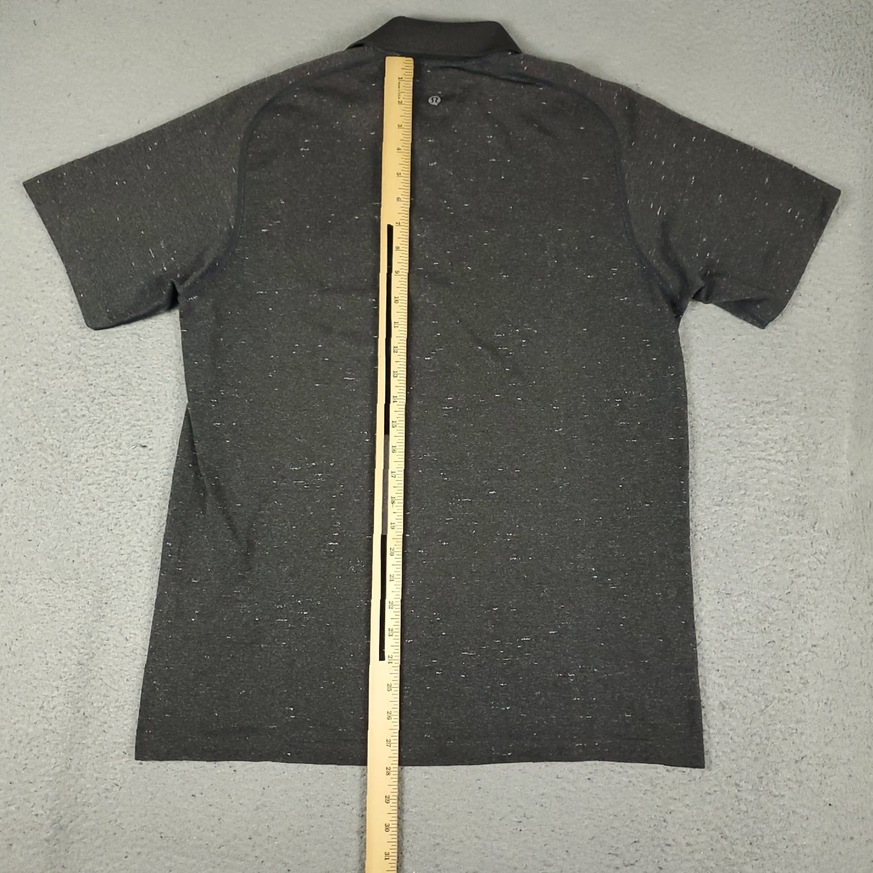 Lululemon Lululemon Polo Shirt Mens Large Gray Stretch Active Golf Short Sleeve - Polo, Men, L, Gray, Regular Fit, Button Collar, Logo, Breathable, All Seasons Size US L / EU 52-54 / 3 - 5 Thumbnail