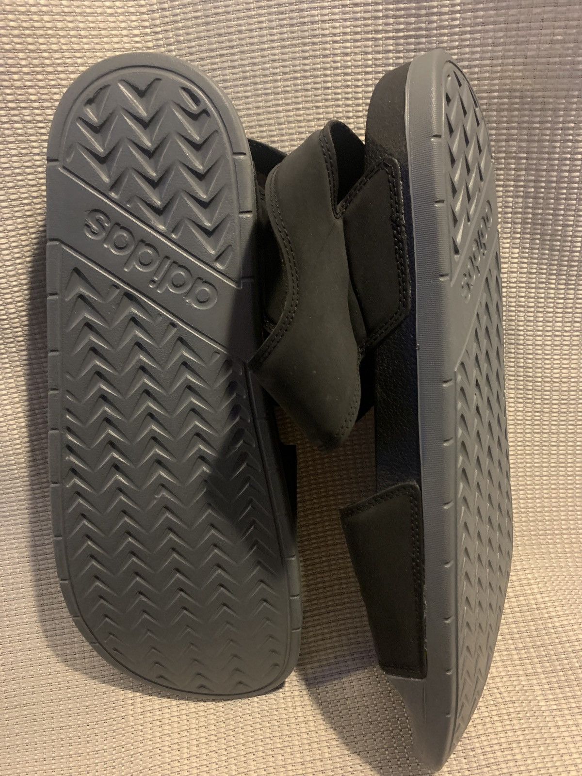 Adidas NEW Adidas Adilette black slides heel strap size 13M/W14 Size US 13 / EU 46 - 5 Thumbnail