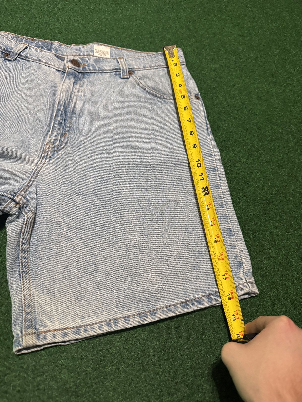 Levi's Vintage Clothing Vintage 90s Levi’s 950 Womens 13 High Waist 9” Denim Shorts Size 33" - 9 Thumbnail