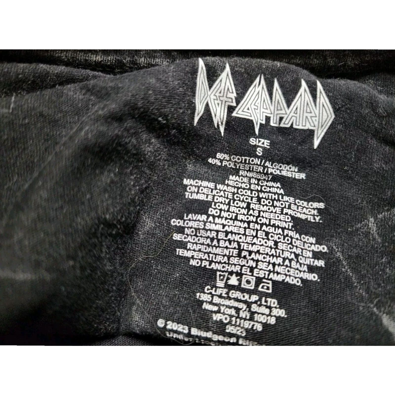Doublet Def Leppard Rock Of Ages Double Sided T Shirt Black Animal Print Small Unisex Adults Rock Band Tee Size US S / EU 44-46 / 1 - 5 Thumbnail