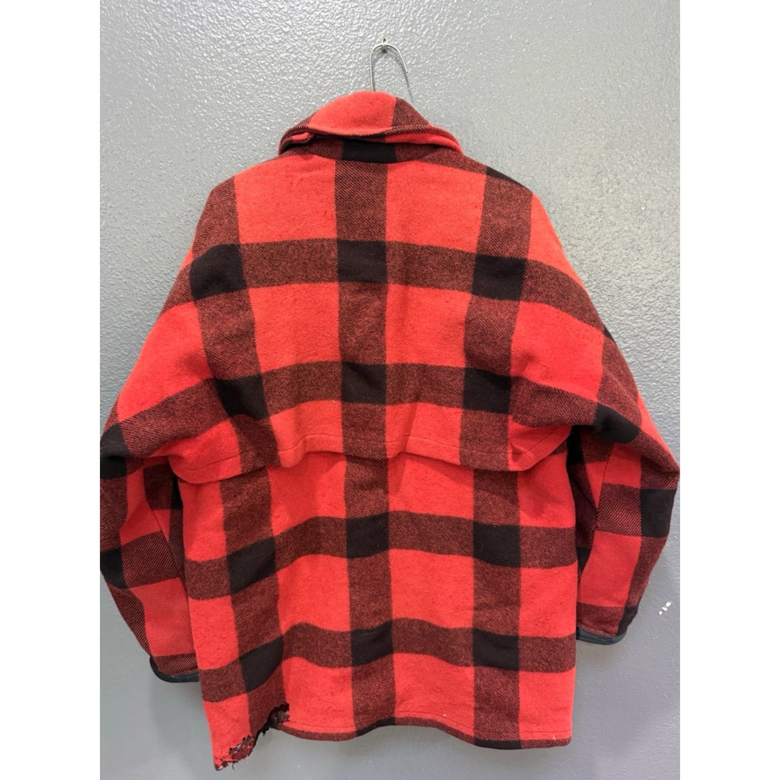 Eddie Bauer VINTAGE Eddie Bauer Jacket Wool Plaid Mackinaw Cruiser Hunting Red XL Mens 80s Size US XL / EU 56 / 4 - 6 Thumbnail